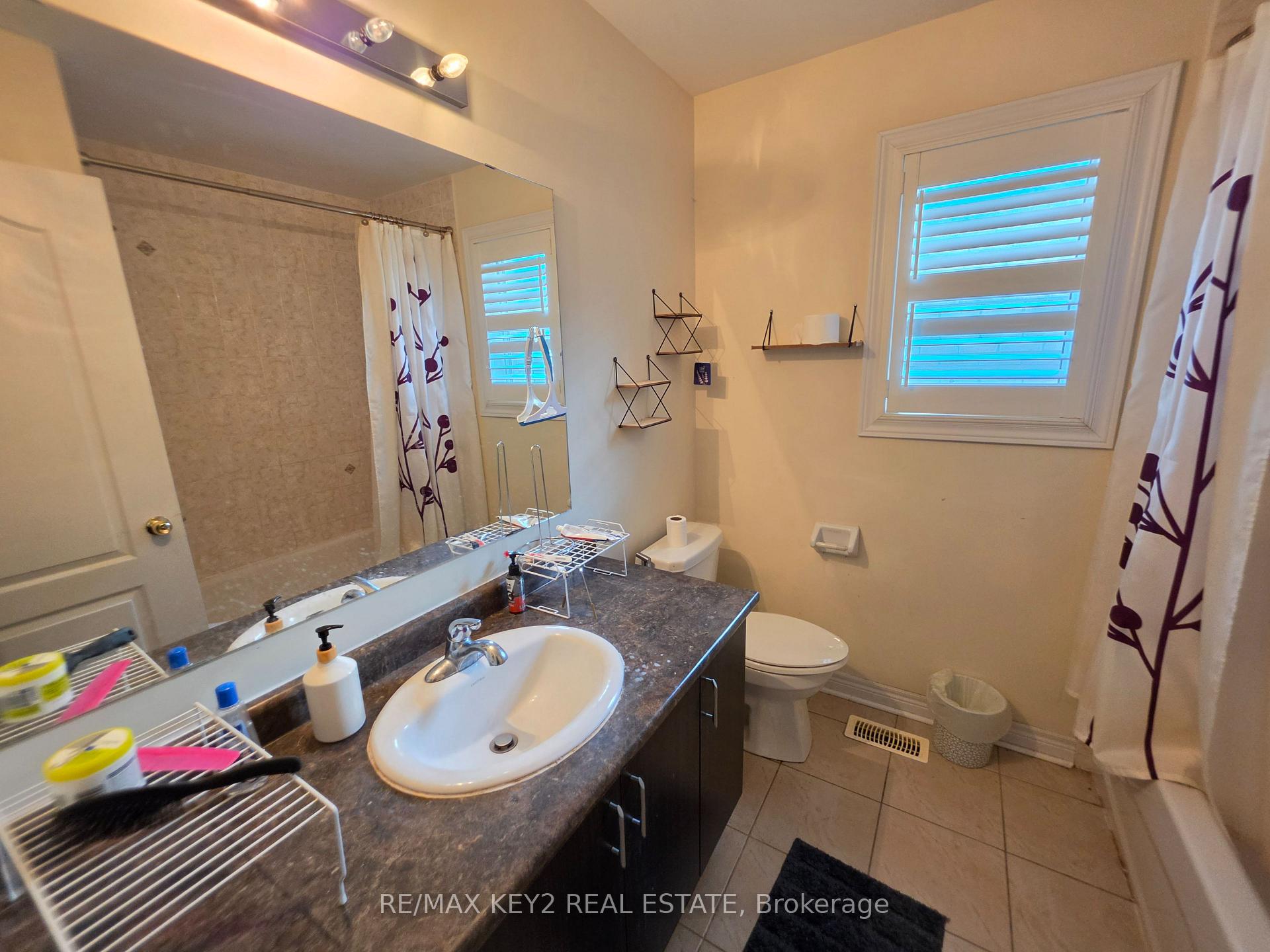Photo 9 of Unit Upper, 1601 Dusty Drive, Pickering, Duffin Heights — HOMEH