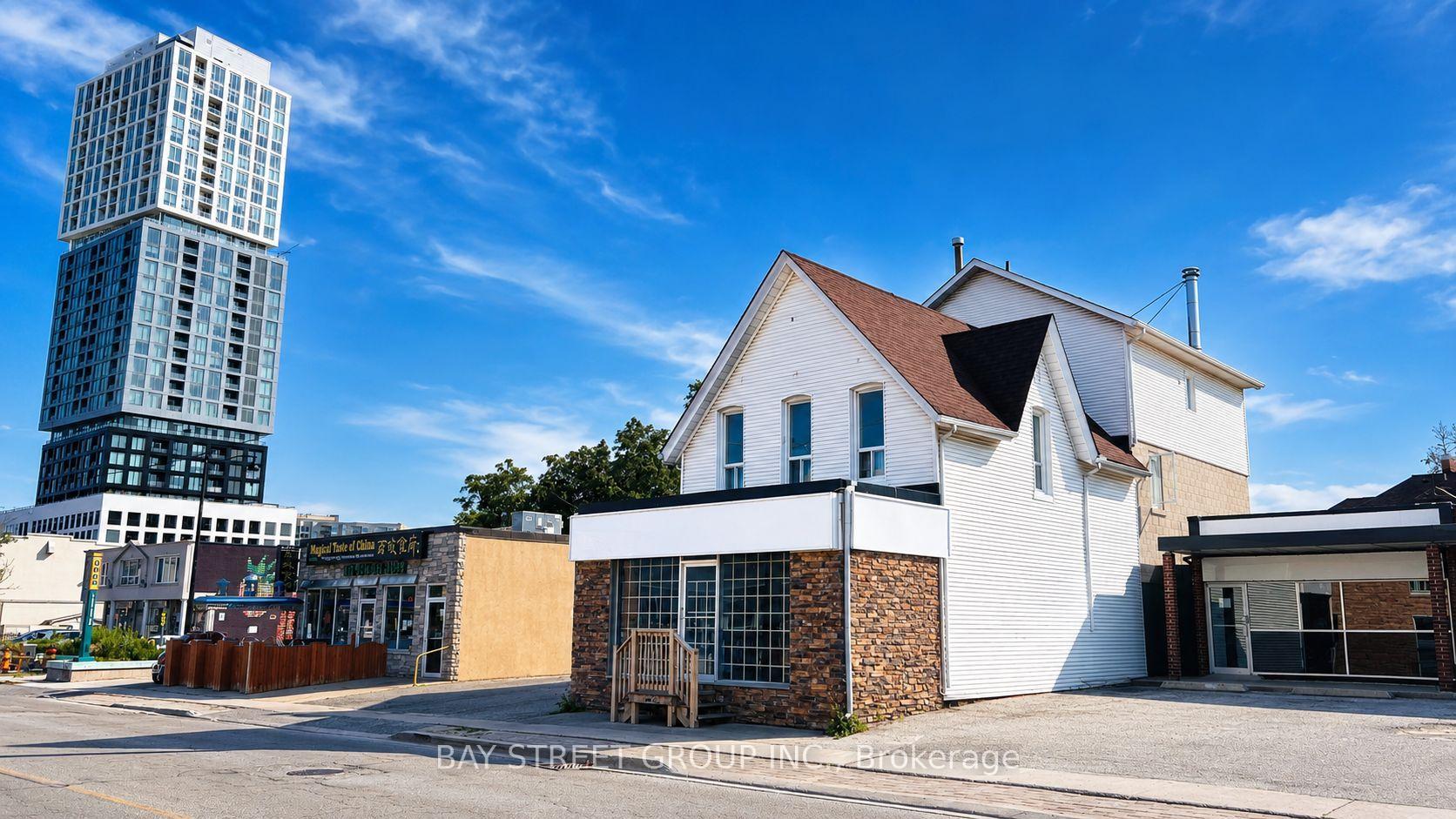 Photo 6 of Unit 204, 66 Maple Avenue, Barrie, City Centre — HOMEH