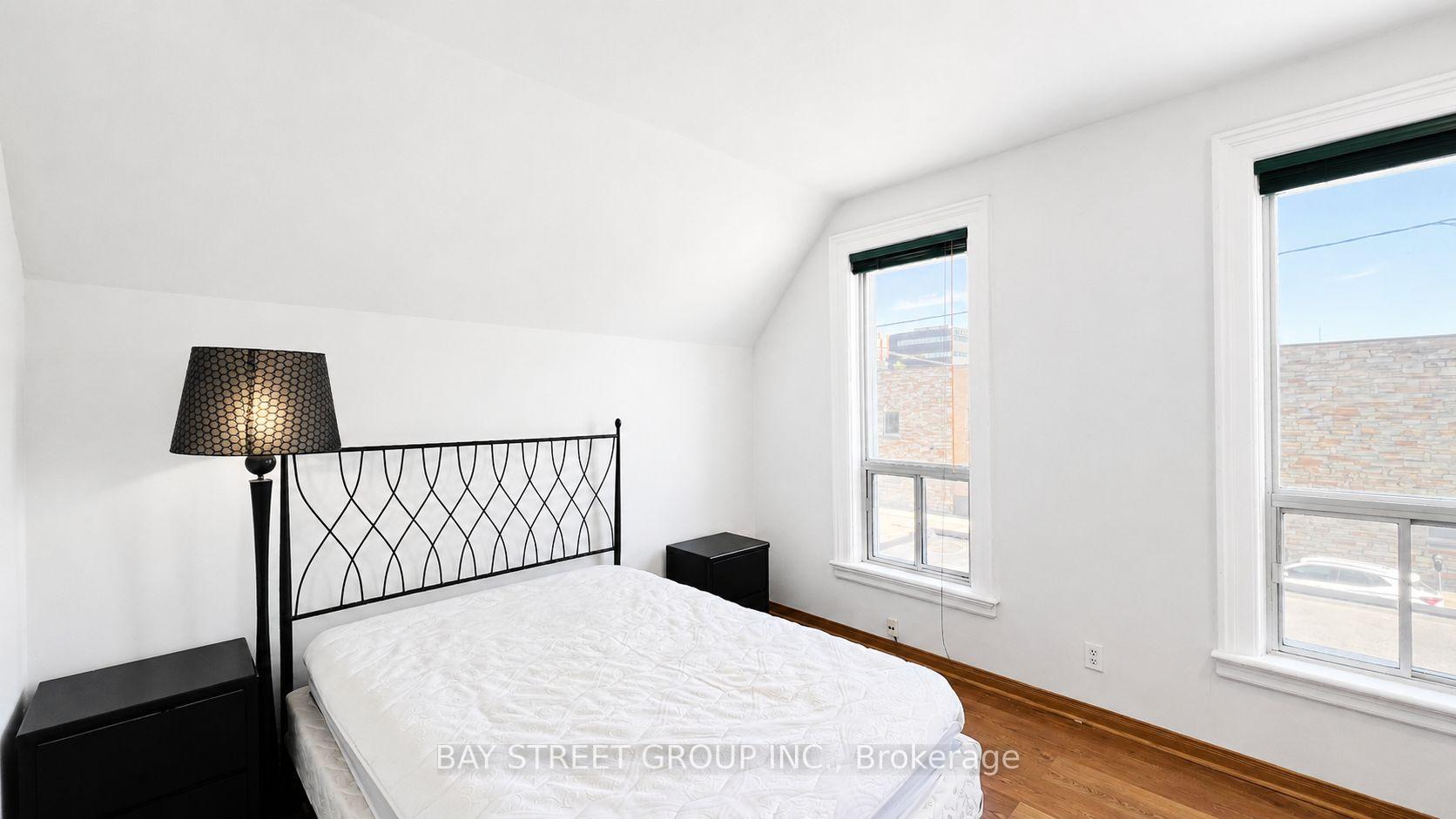 Photo 8 of Unit 204, 66 Maple Avenue, Barrie, City Centre — HOMEH
