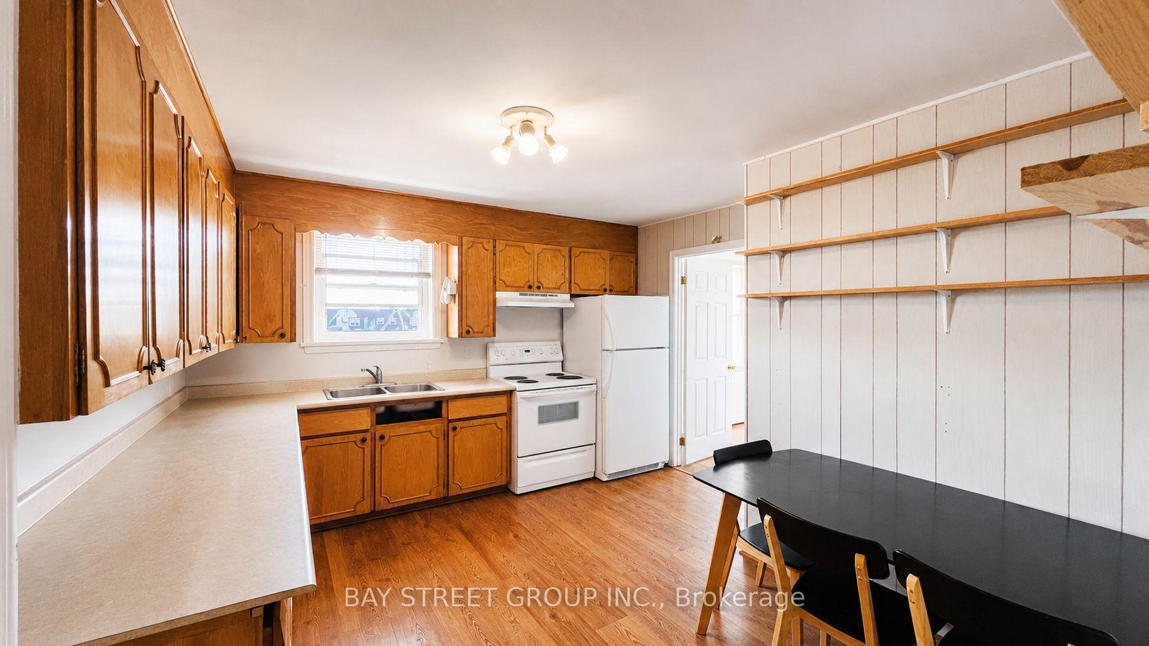 Photo 12 of Unit 204, 66 Maple Avenue, Barrie, City Centre — HOMEH