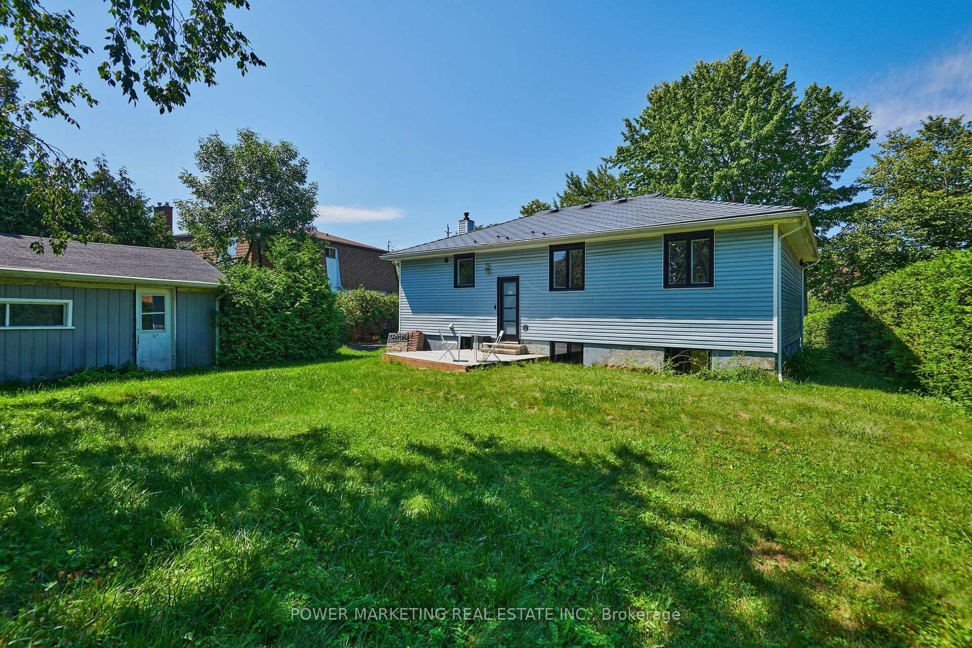 Photo 26 of Unit A, 35 Tauvette Street, Ottawa, Blackburn Hamlet — HOMEH
