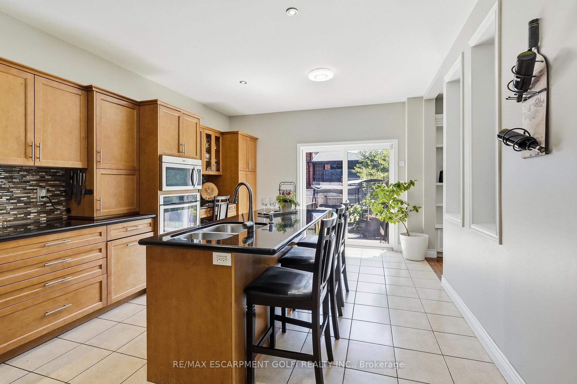 Photo 9 of 471 Old Mud Street, Hamilton, Stoney Creek — HOMEH