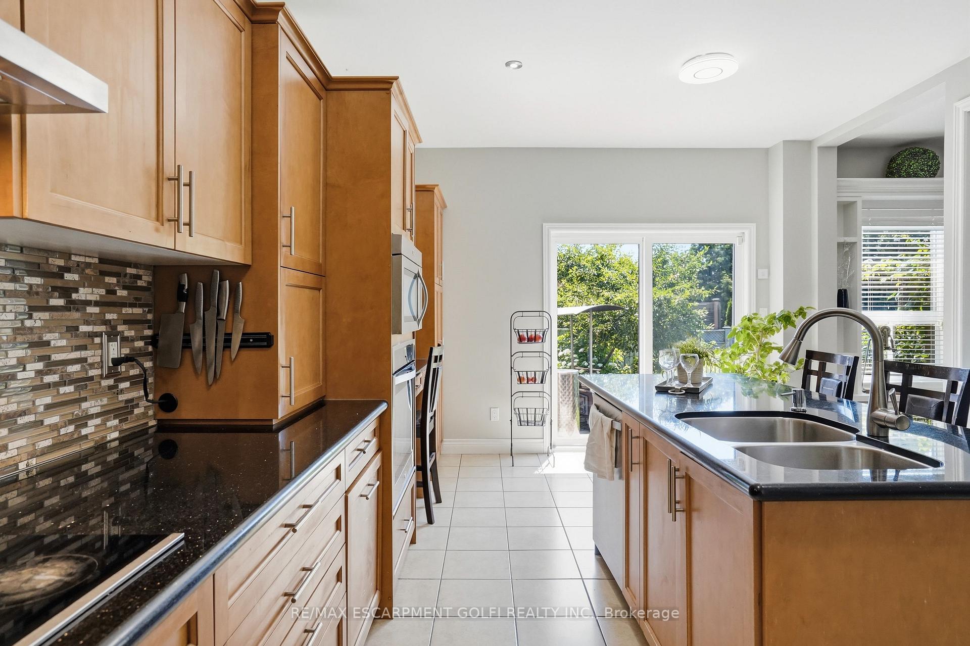 Photo 12 of 471 Old Mud Street, Hamilton, Stoney Creek — HOMEH