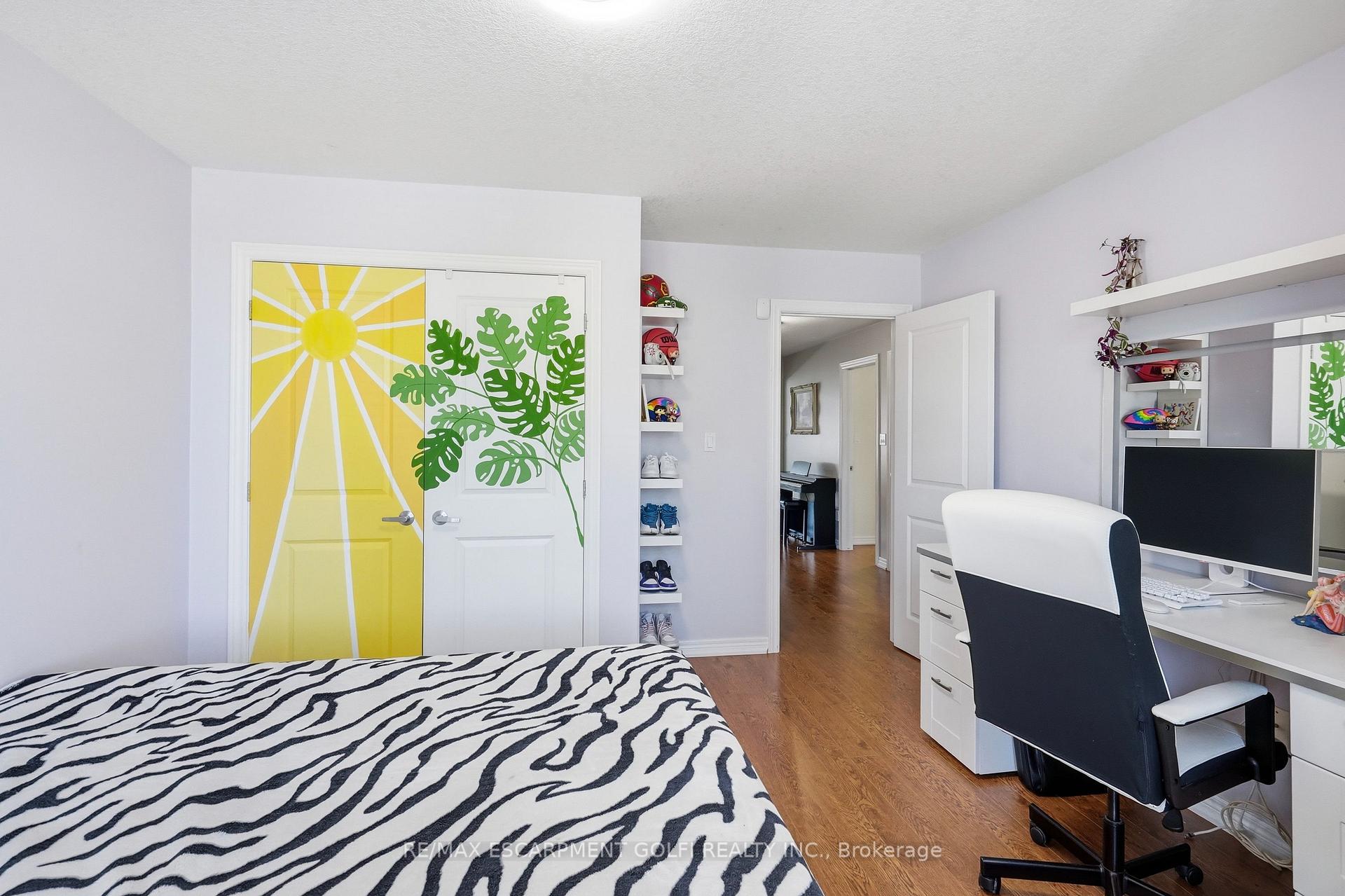 Photo 15 of 471 Old Mud Street, Hamilton, Stoney Creek — HOMEH