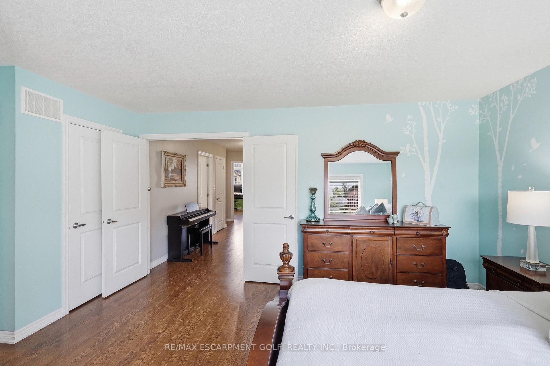 Photo 21 of 471 Old Mud Street, Hamilton, Stoney Creek — HOMEH