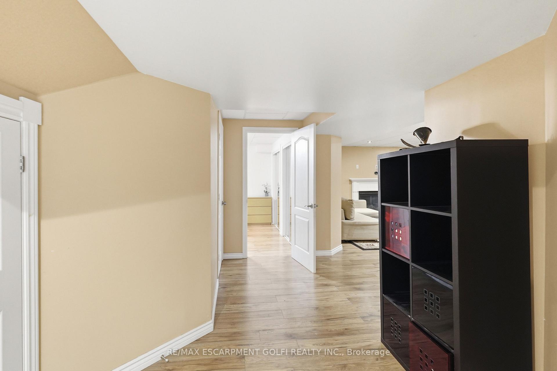 Photo 22 of 471 Old Mud Street, Hamilton, Stoney Creek — HOMEH