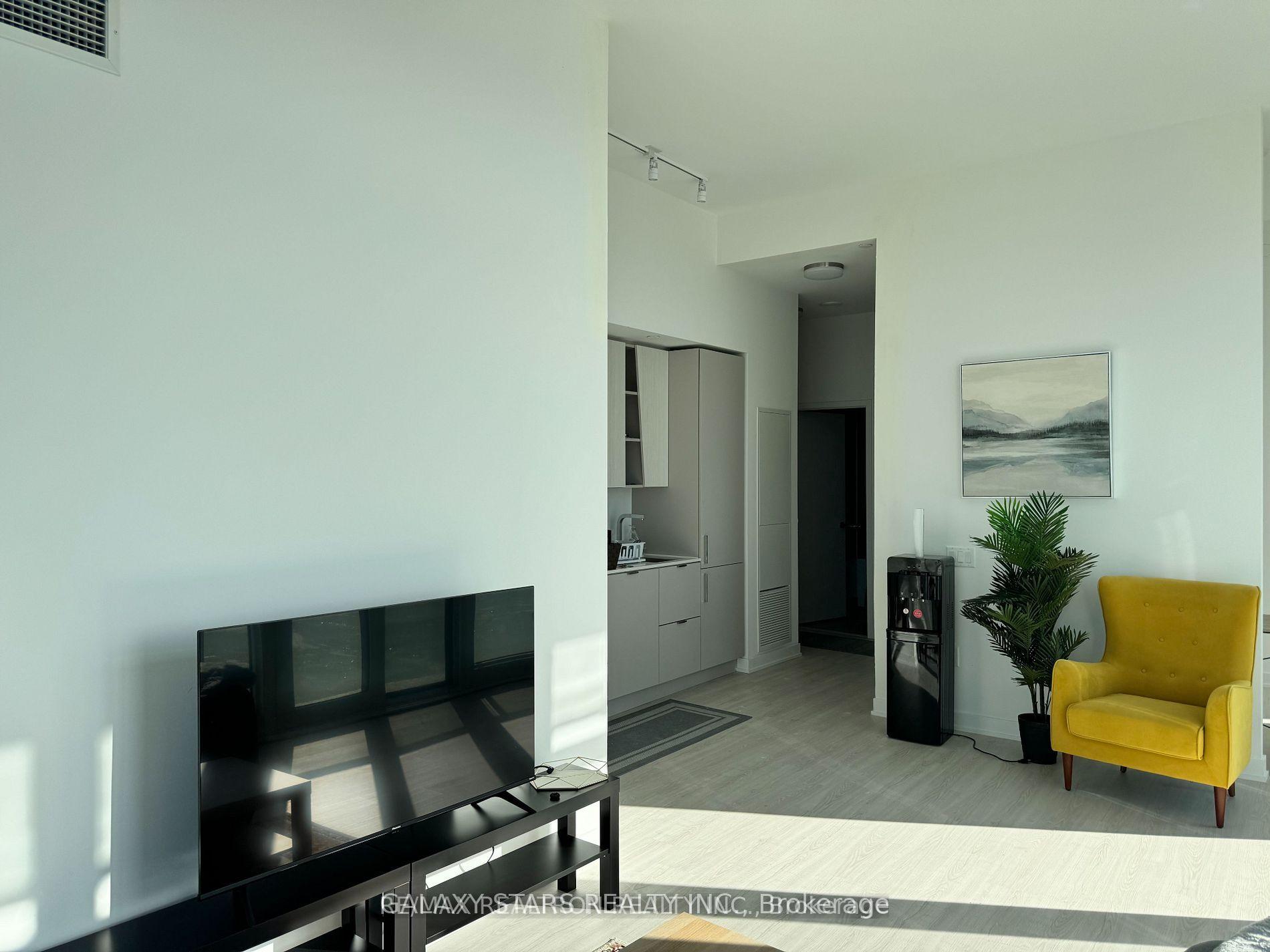 Photo 7 of Unit 4910, 3883 Quartz Road, Mississauga, City Centre — HOMEH