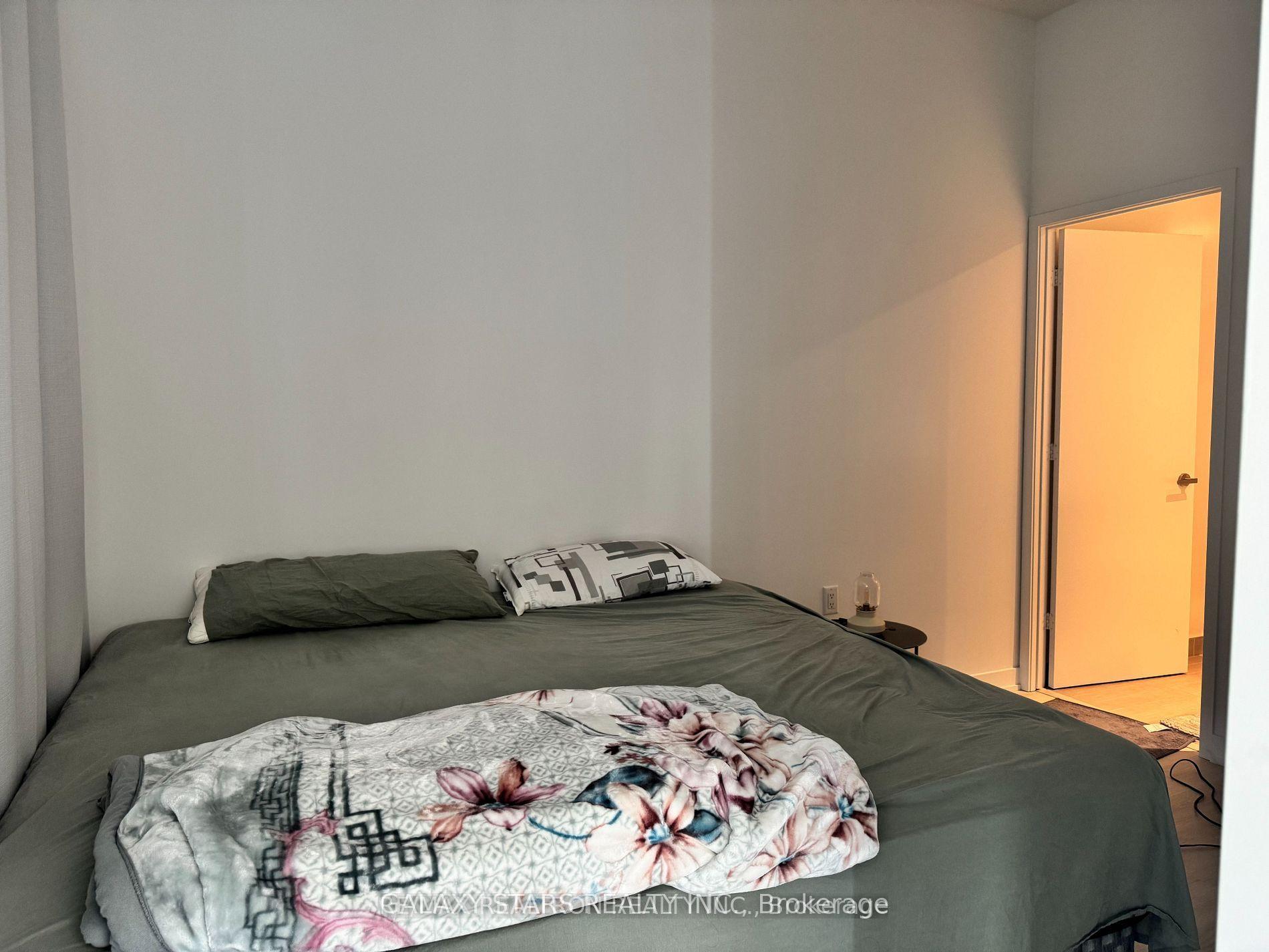 Photo 9 of Unit 4910, 3883 Quartz Road, Mississauga, City Centre — HOMEH