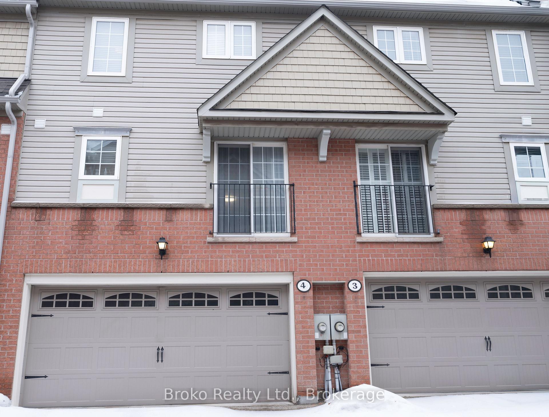 Photo 4 of Unit 4, 2360 Parkhaven Boulevard, Oakville, River Oaks — HOMEH
