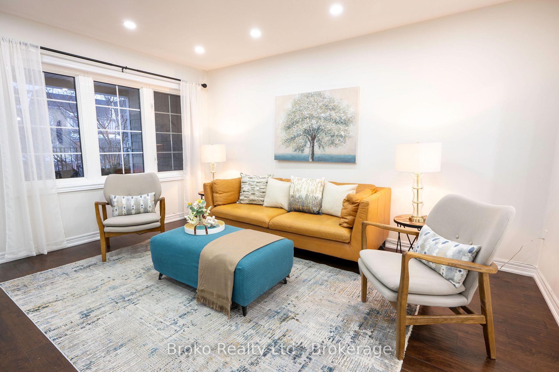Photo 10 of Unit 4, 2360 Parkhaven Boulevard, Oakville, River Oaks — HOMEH