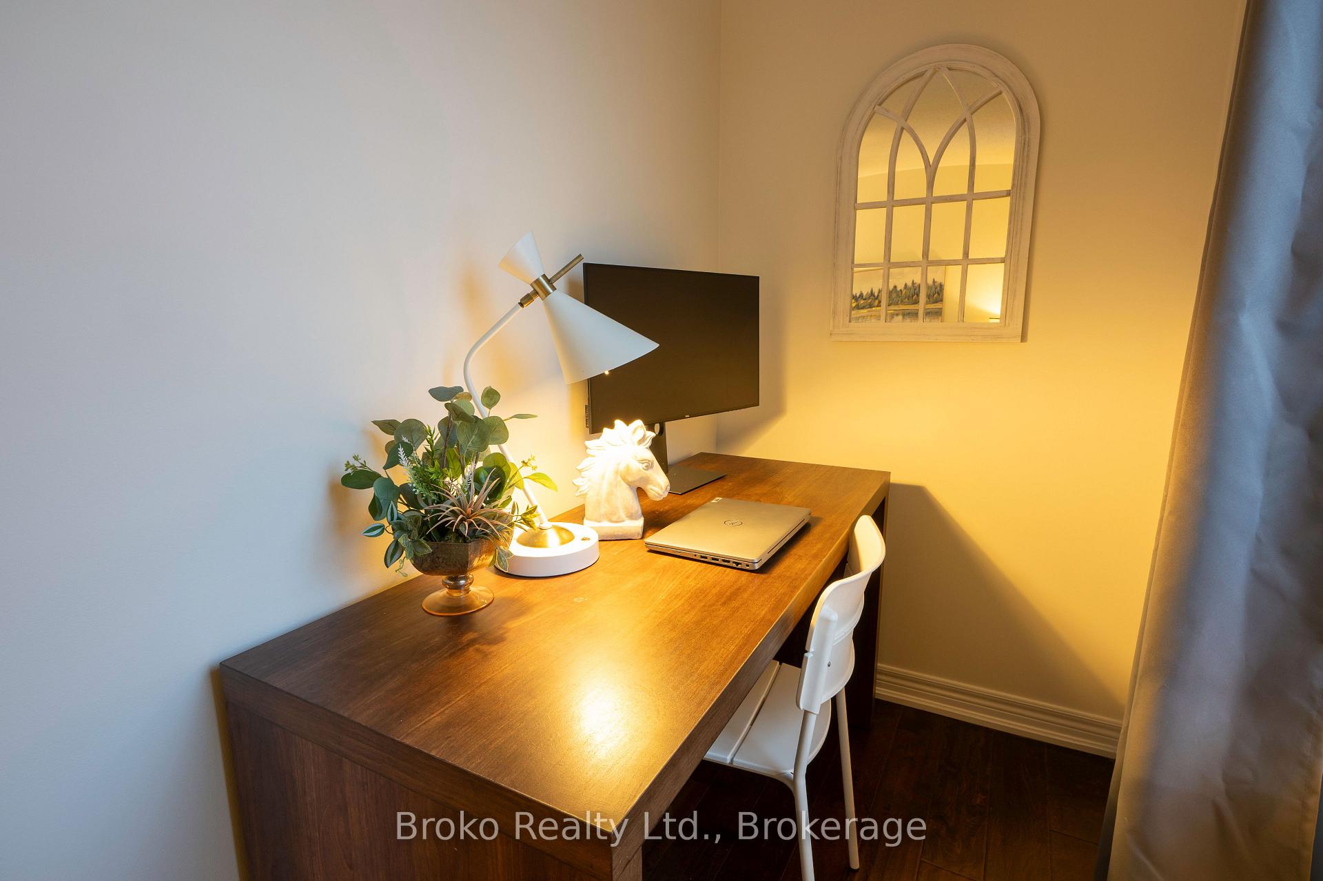 Photo 25 of Unit 4, 2360 Parkhaven Boulevard, Oakville, River Oaks — HOMEH