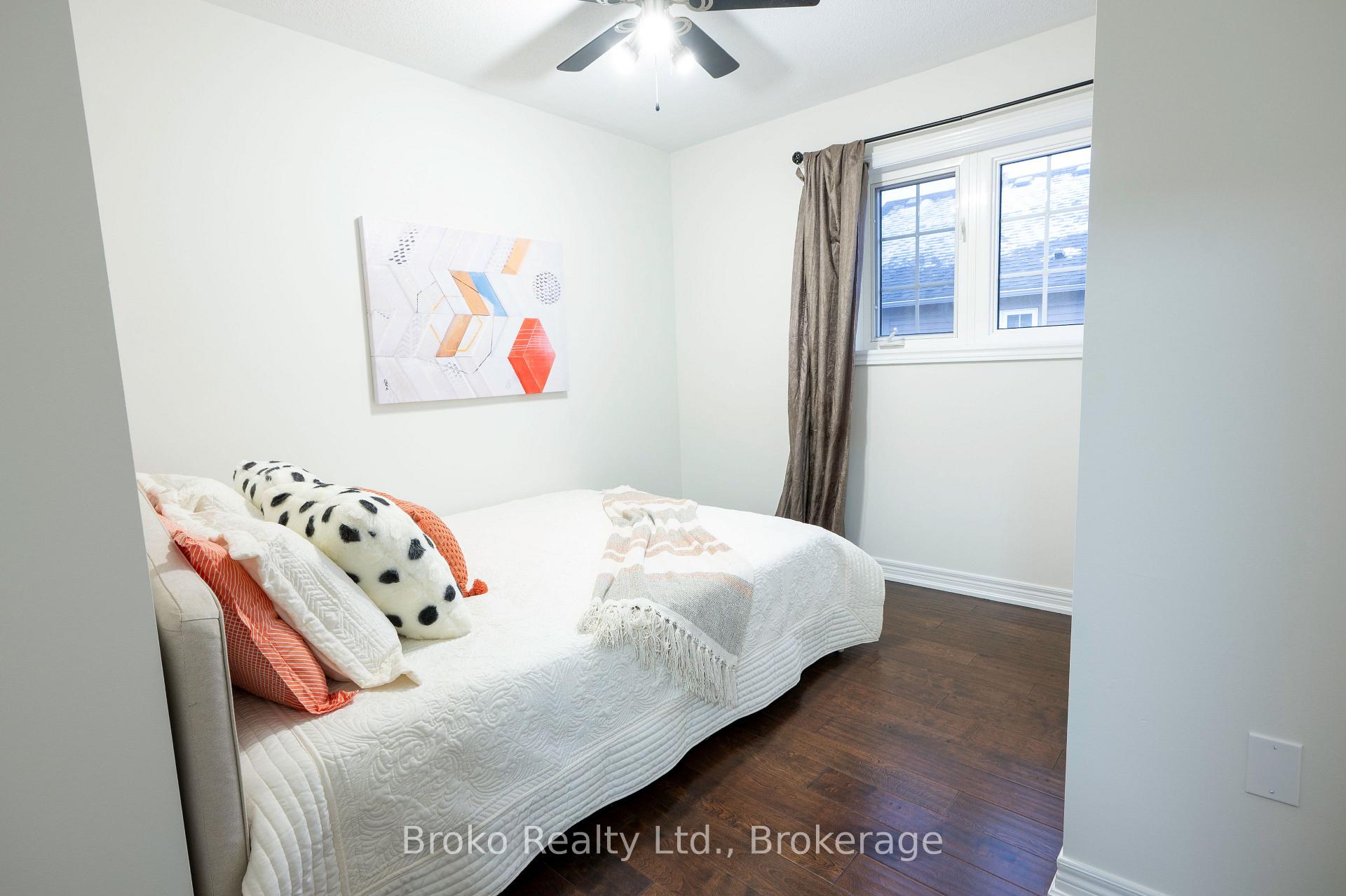 Photo 26 of Unit 4, 2360 Parkhaven Boulevard, Oakville, River Oaks — HOMEH