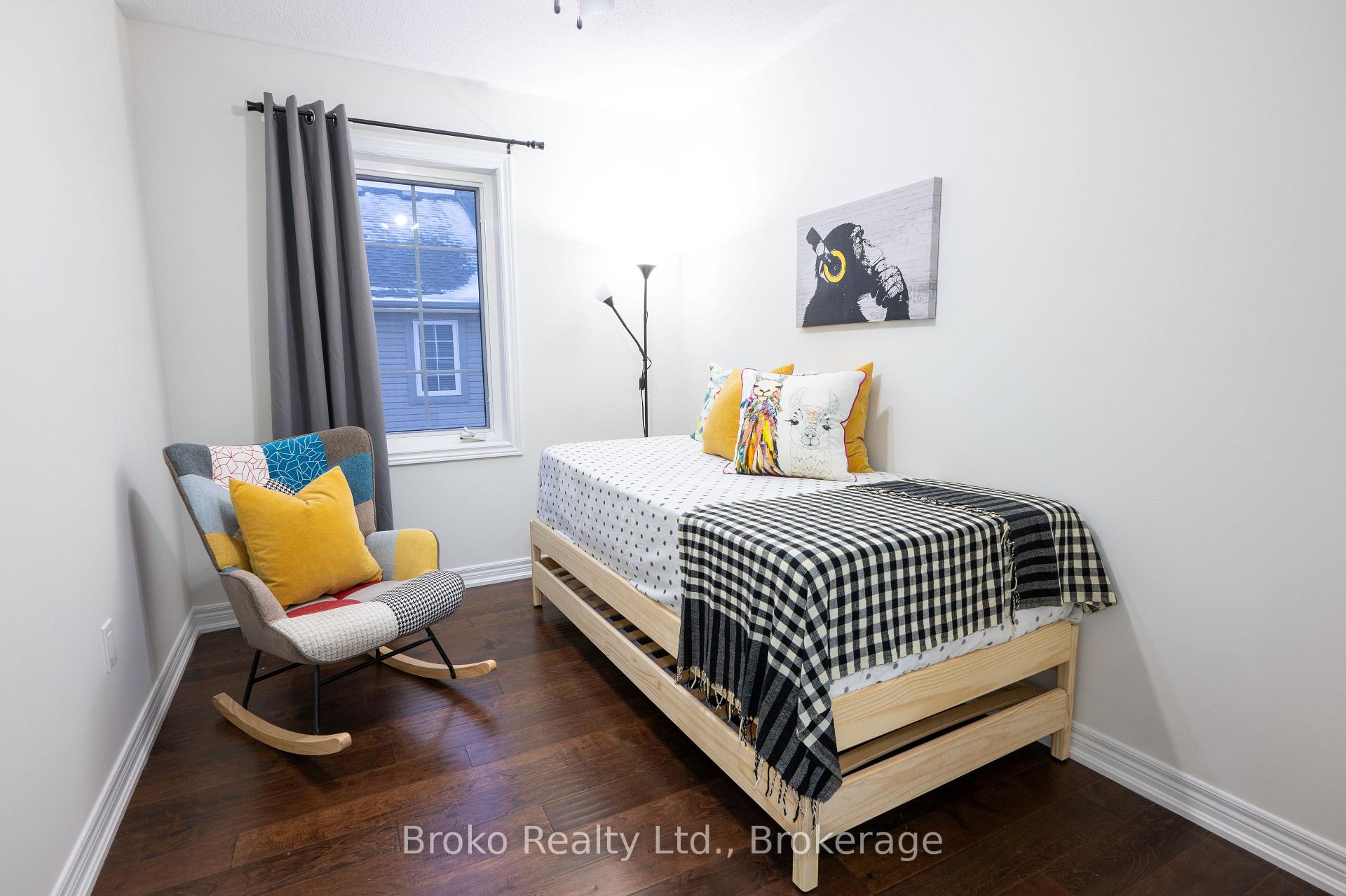 Photo 28 of Unit 4, 2360 Parkhaven Boulevard, Oakville, River Oaks — HOMEH