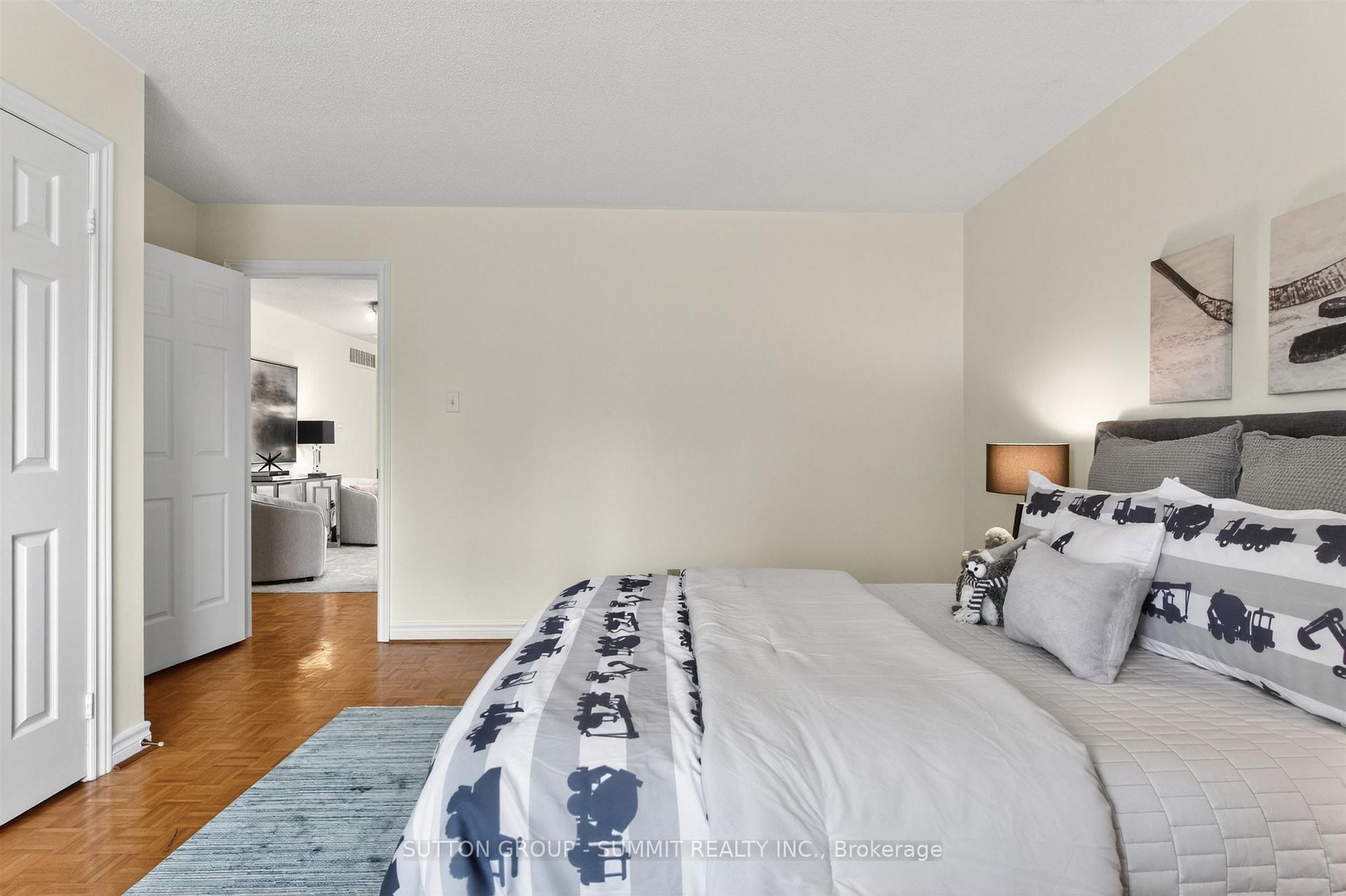 Photo 40 of 5308 Middlebury Drive, Mississauga, Central Erin Mills — HOMEH