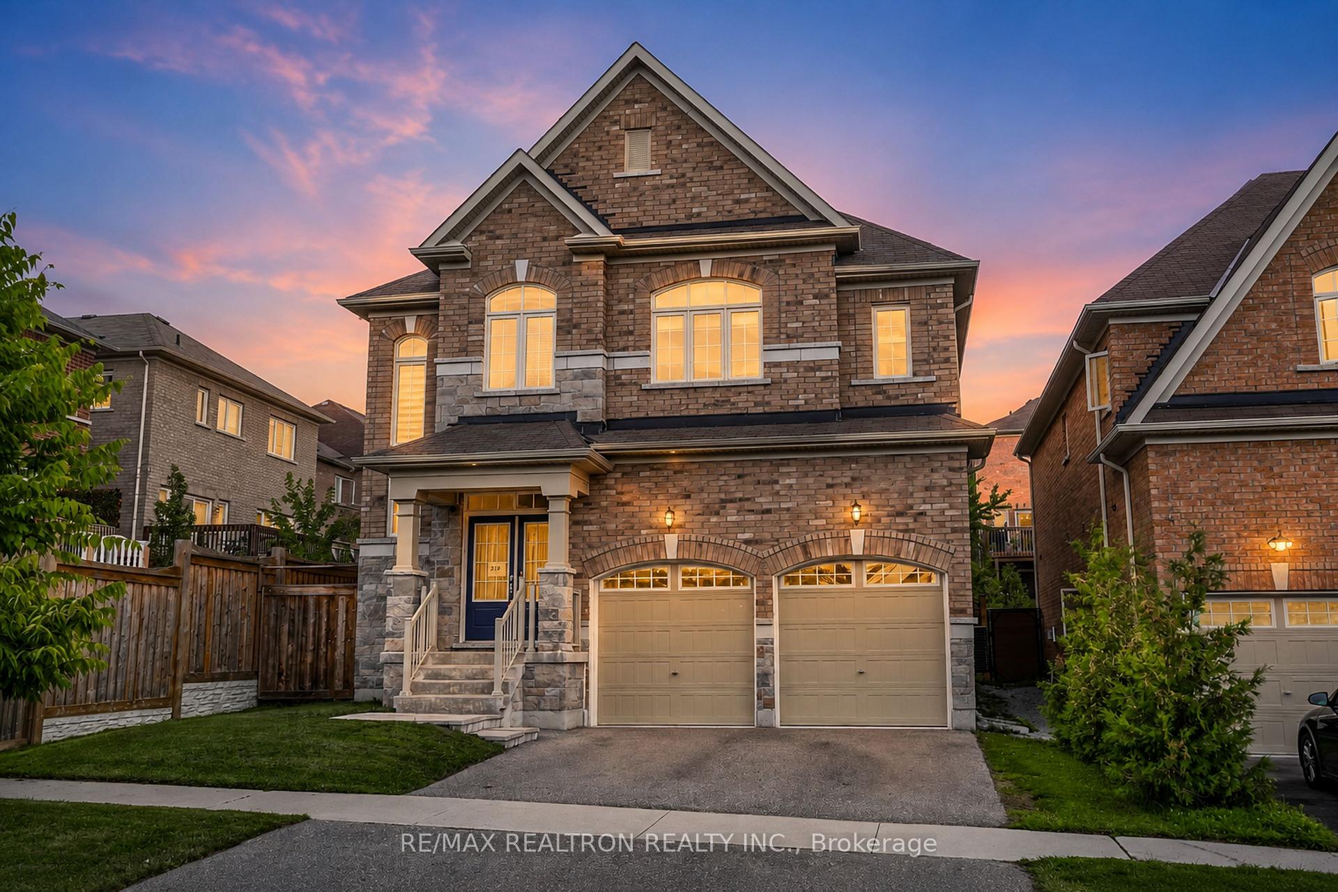 Photo 2 of 219 Lyle Drive, Clarington, Bowmanville — HOMEH