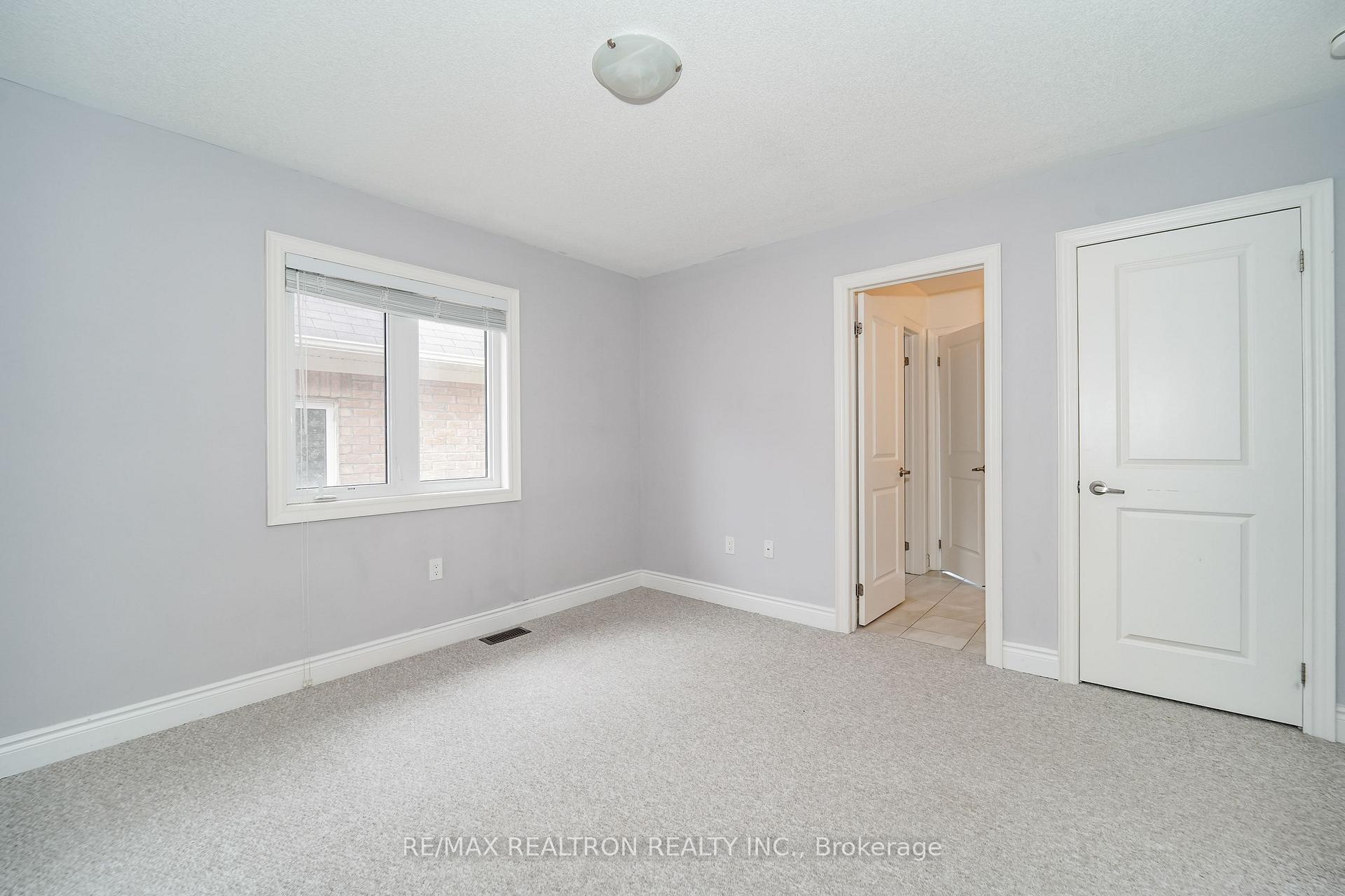 Photo 21 of 219 Lyle Drive, Clarington, Bowmanville — HOMEH