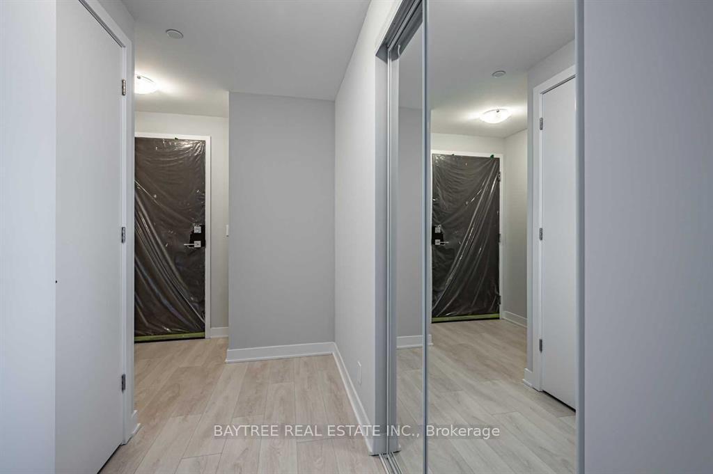 Photo 5 of Unit 4008, 2221 Yonge Street, Toronto, Mount Pleasant West — HOMEH