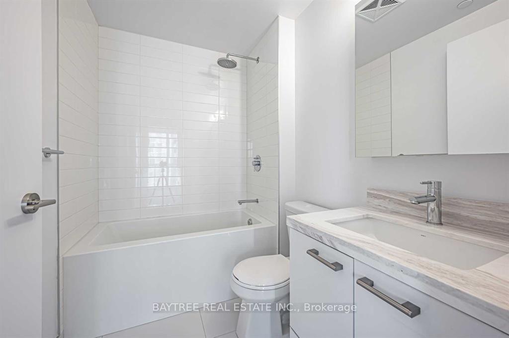Photo 15 of Unit 4008, 2221 Yonge Street, Toronto, Mount Pleasant West — HOMEH