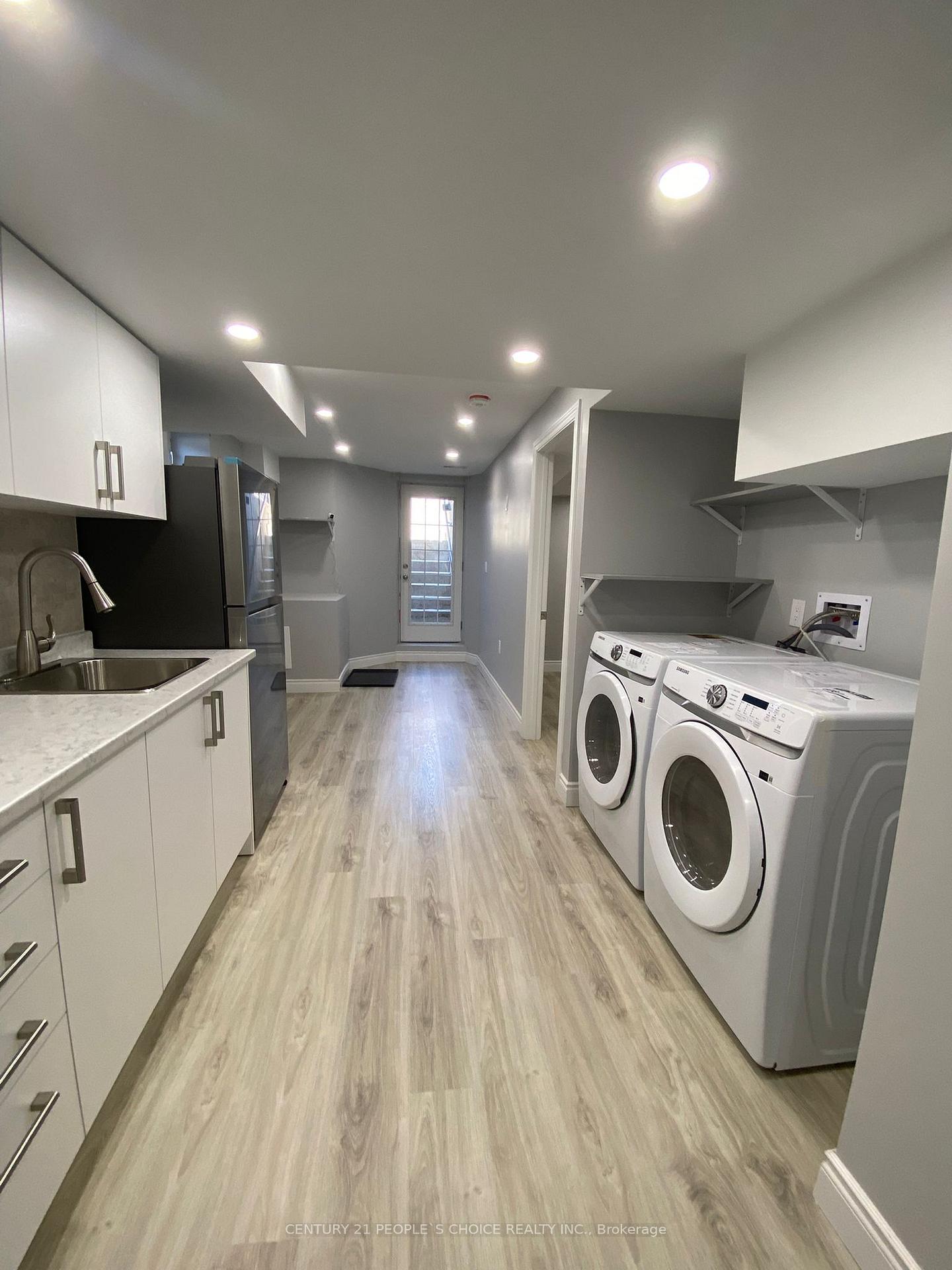 Photo 2 of 25 Traymore Street, Brampton, Fletcher's Meadow — HOMEH
