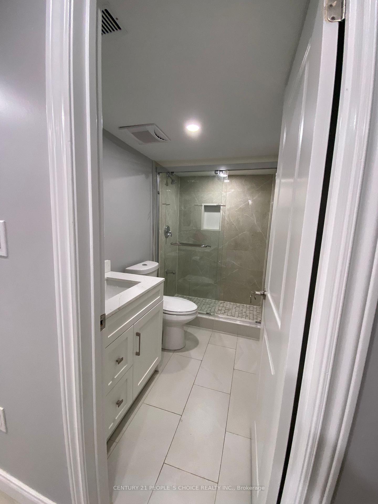 Photo 7 of 25 Traymore Street, Brampton, Fletcher's Meadow — HOMEH
