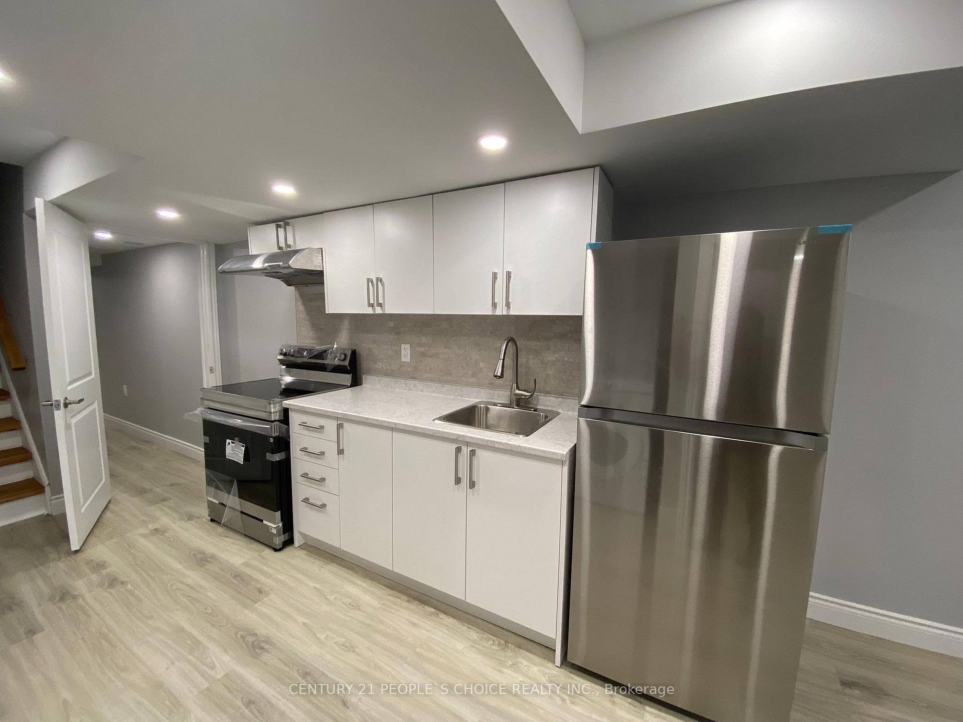 Photo 9 of 25 Traymore Street, Brampton, Fletcher's Meadow — HOMEH