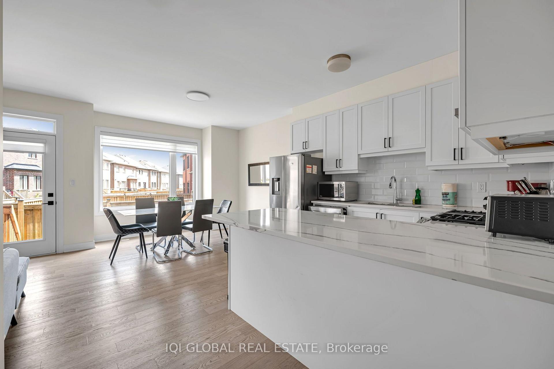 Photo 3 of 66 Settlers Road E, Oakville, Glenorchy — HOMEH