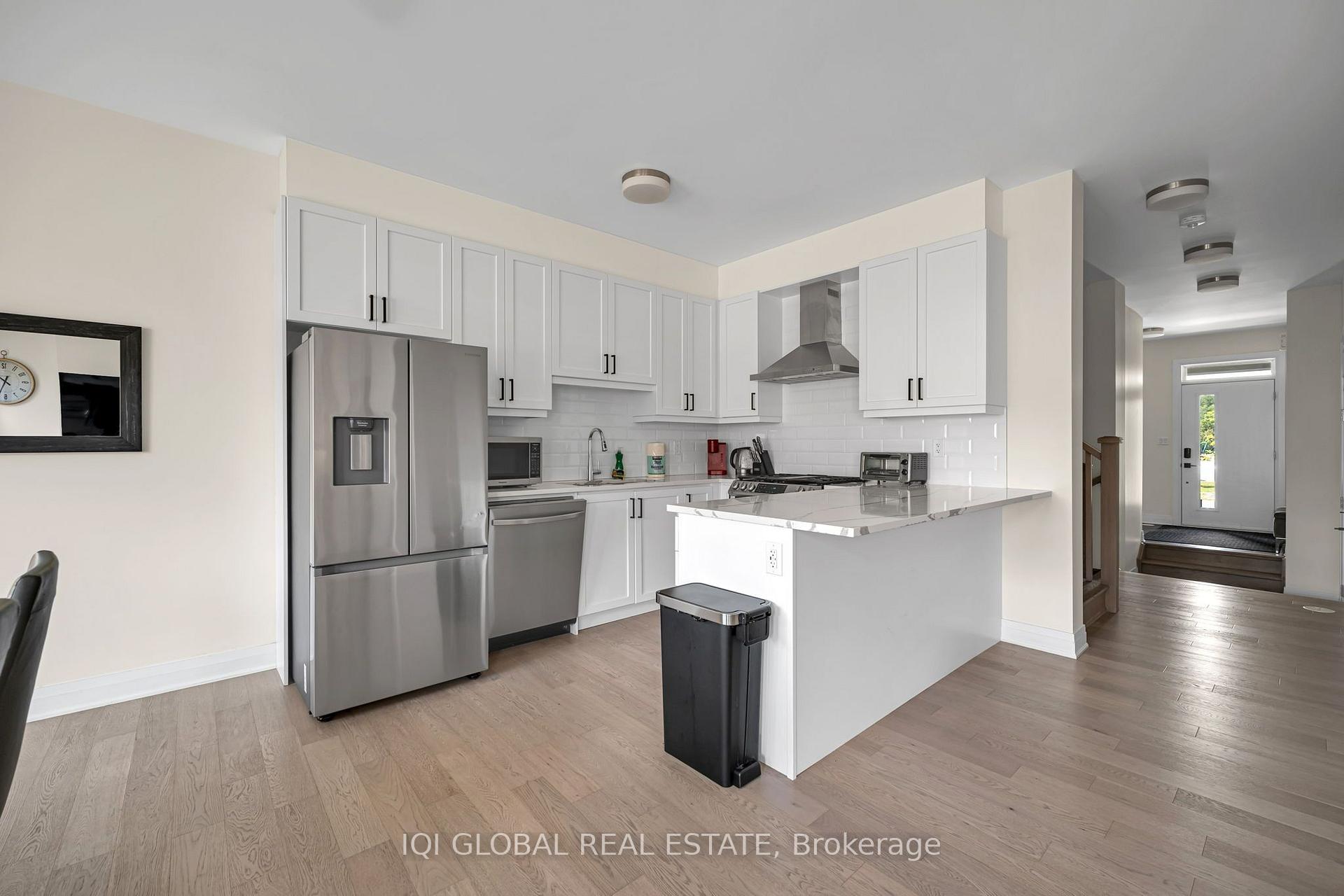 Photo 4 of 66 Settlers Road E, Oakville, Glenorchy — HOMEH
