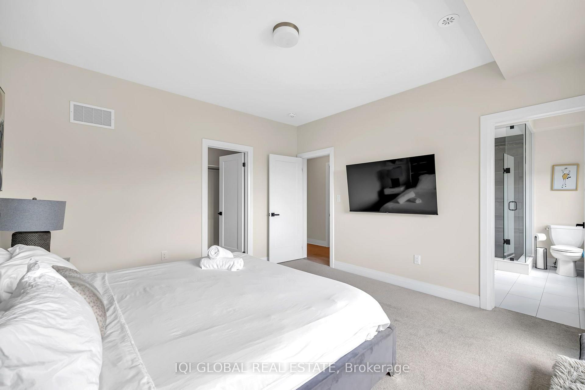 Photo 15 of 66 Settlers Road E, Oakville, Glenorchy — HOMEH