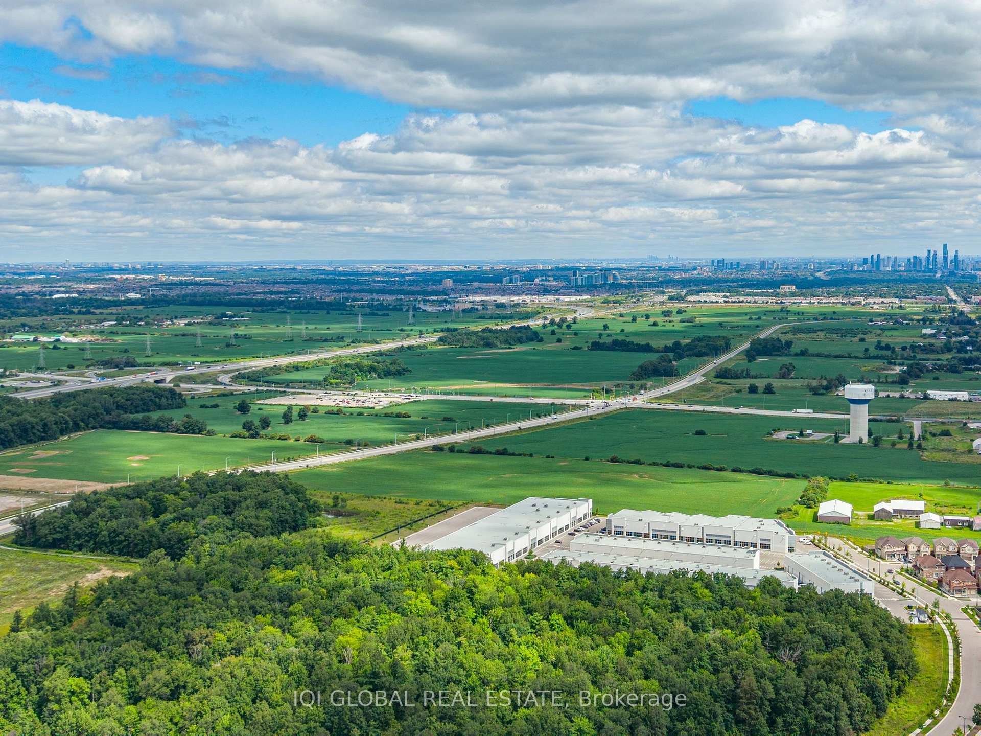 Photo 41 of 66 Settlers Road E, Oakville, Glenorchy — HOMEH