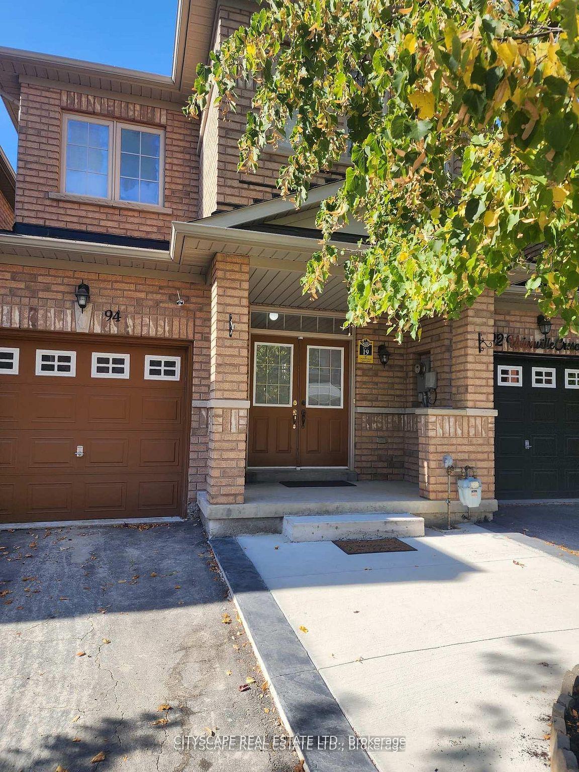 Photo 2 of 94 Unionville Crescent, Brampton, Bram East — HOMEH