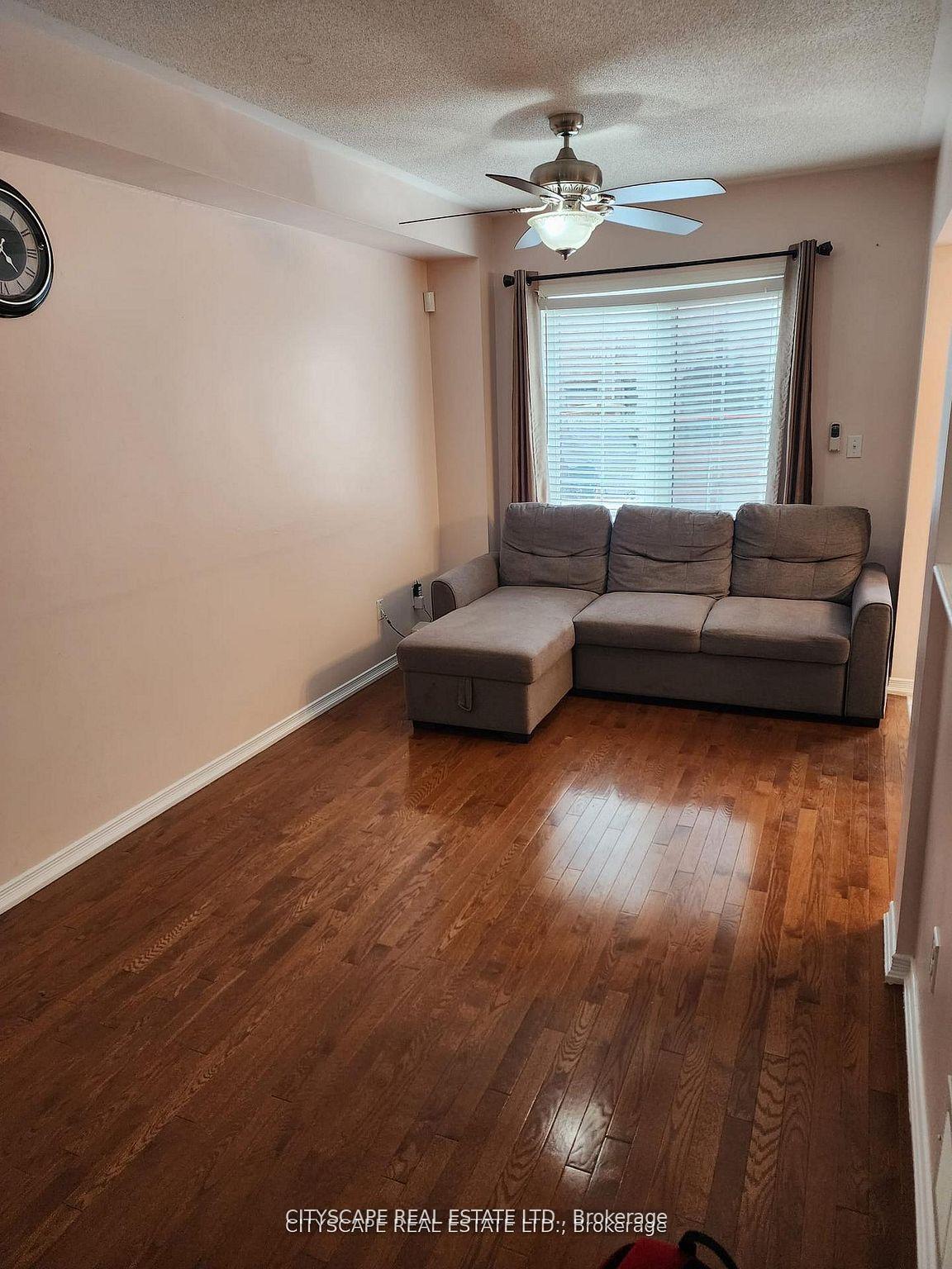 Photo 9 of 94 Unionville Crescent, Brampton, Bram East — HOMEH
