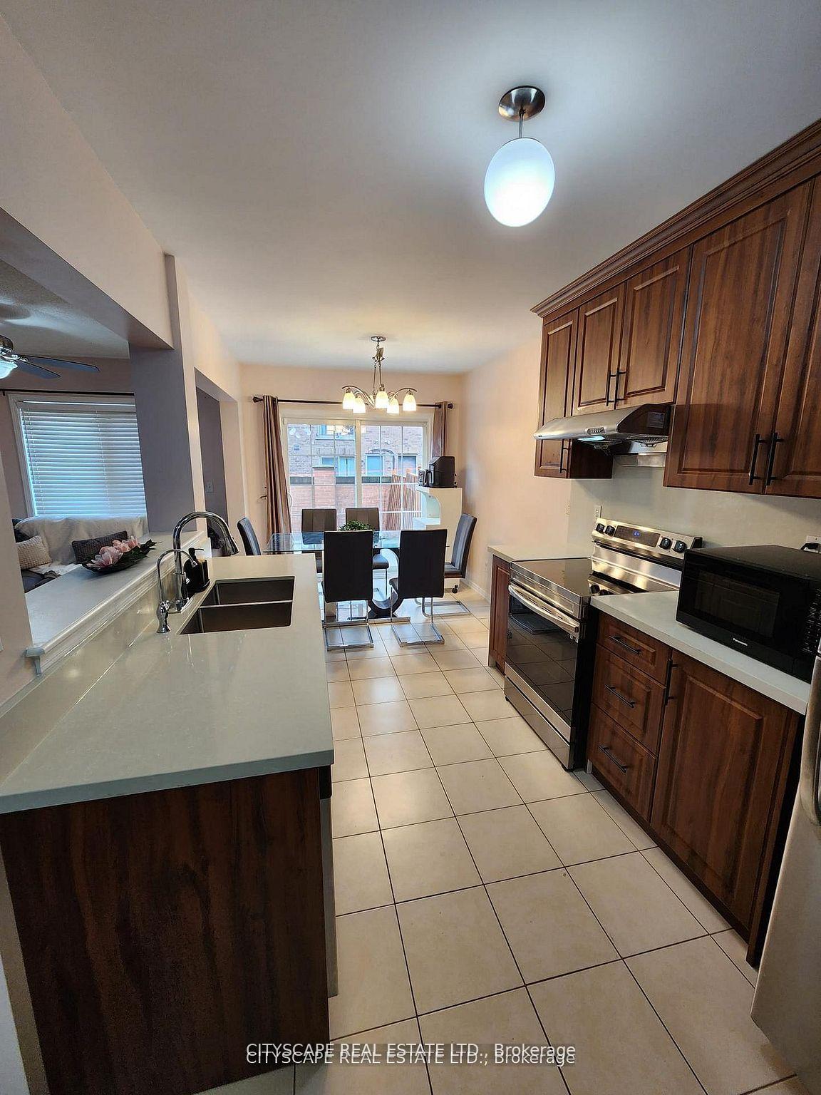 Photo 34 of 94 Unionville Crescent, Brampton, Bram East — HOMEH