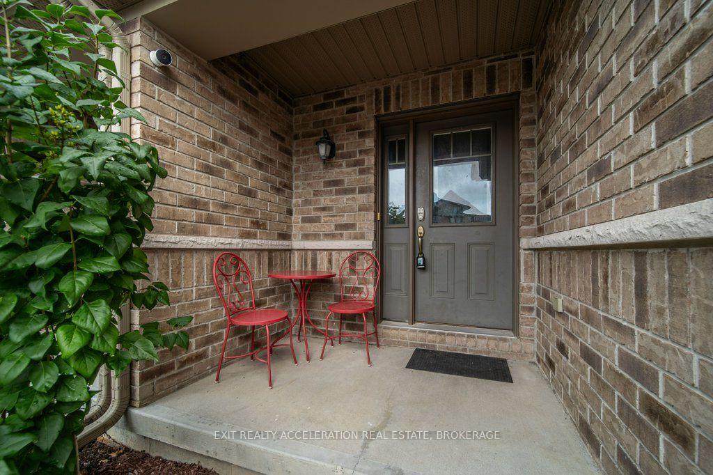 Photo 4 of 46 Princeton Place, Belleville, Belleville Ward — HOMEH