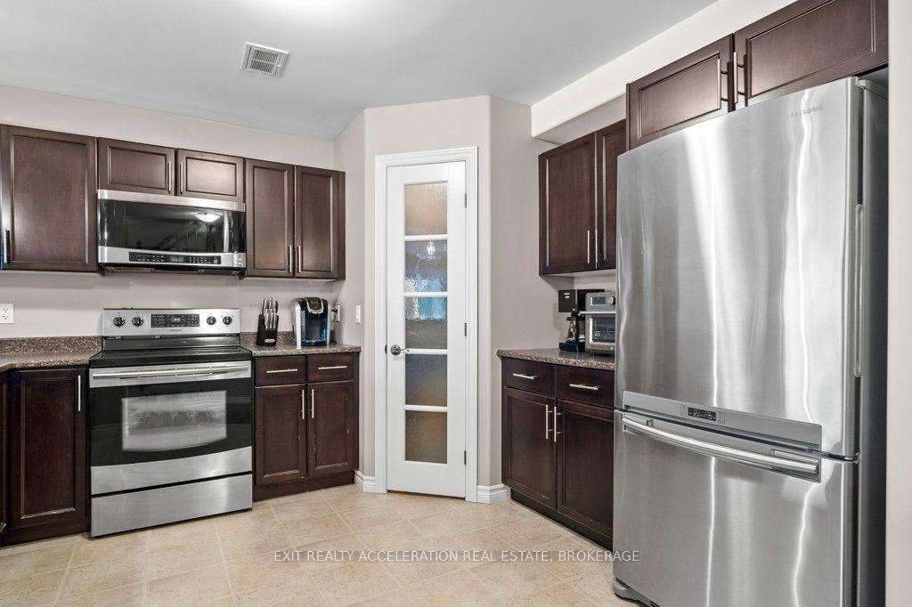 Photo 9 of 46 Princeton Place, Belleville, Belleville Ward — HOMEH