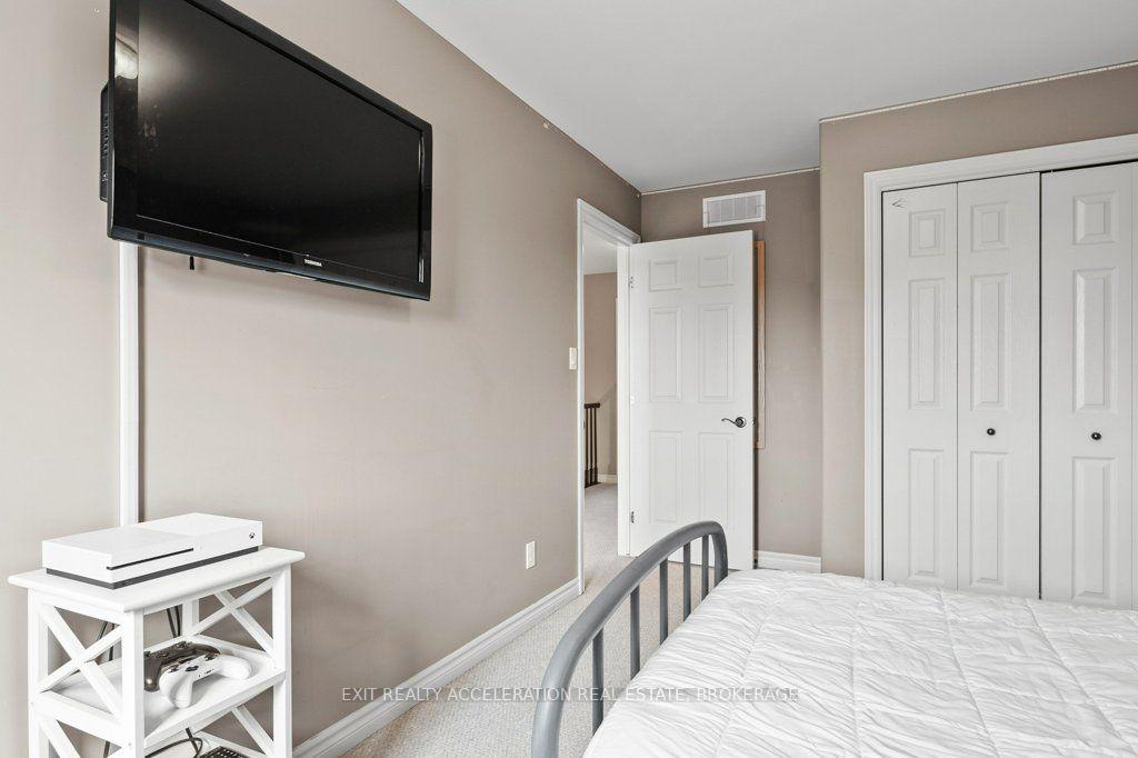 Photo 26 of 46 Princeton Place, Belleville, Belleville Ward — HOMEH
