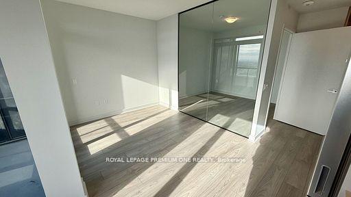 Photo 13 of Unit 1610, 2920 Highway 7 Road, Vaughan, Concord — HOMEH