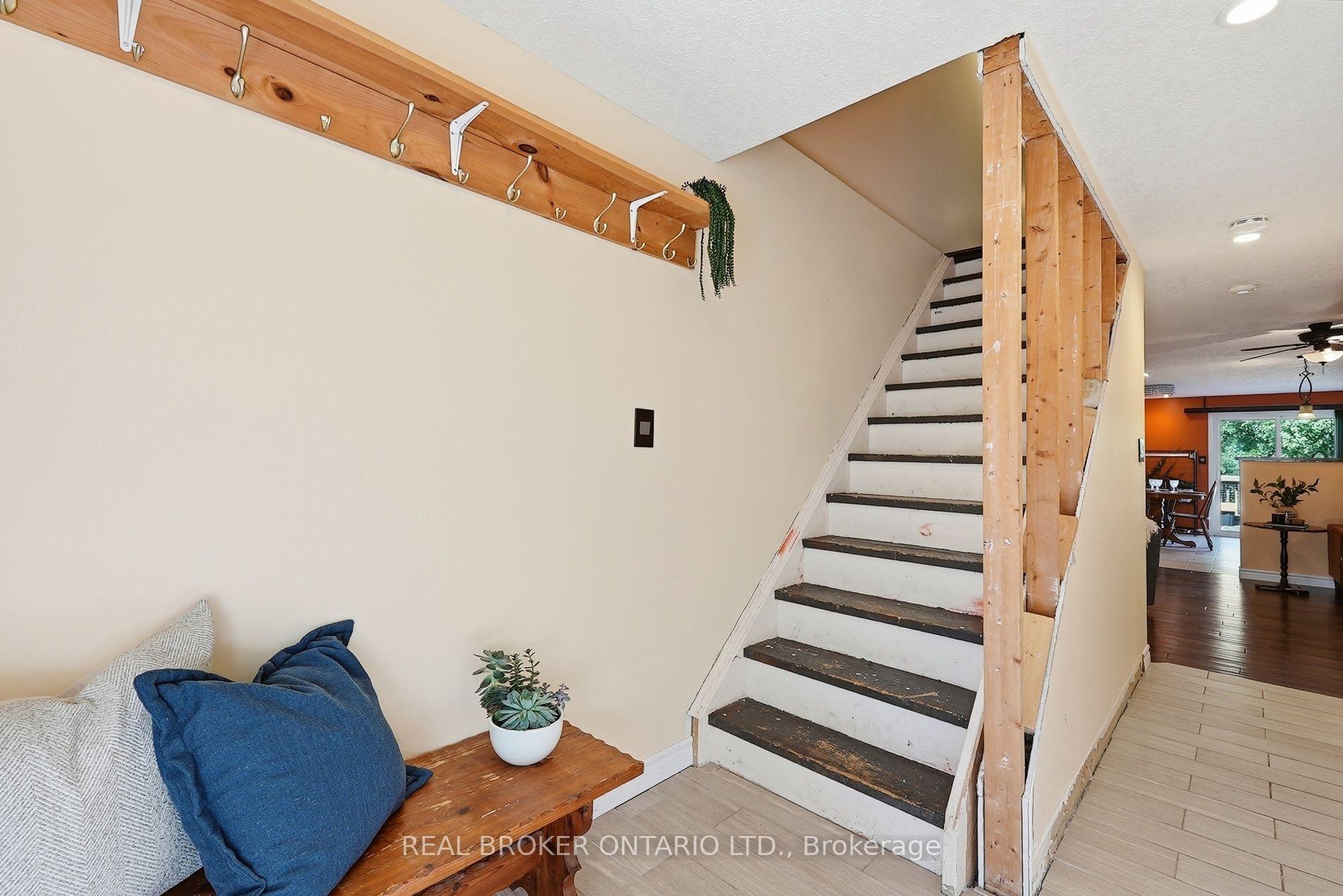 Photo 13 of 46 Andrews Drive, Mapleton, Rural Mapleton — HOMEH