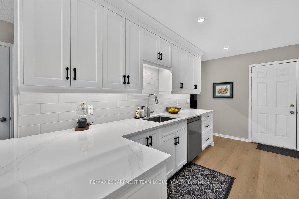 Photo 14 of 4097 John Charles Boulevard, Lincoln, Lincoln-Jordan/Vineland — HOMEH