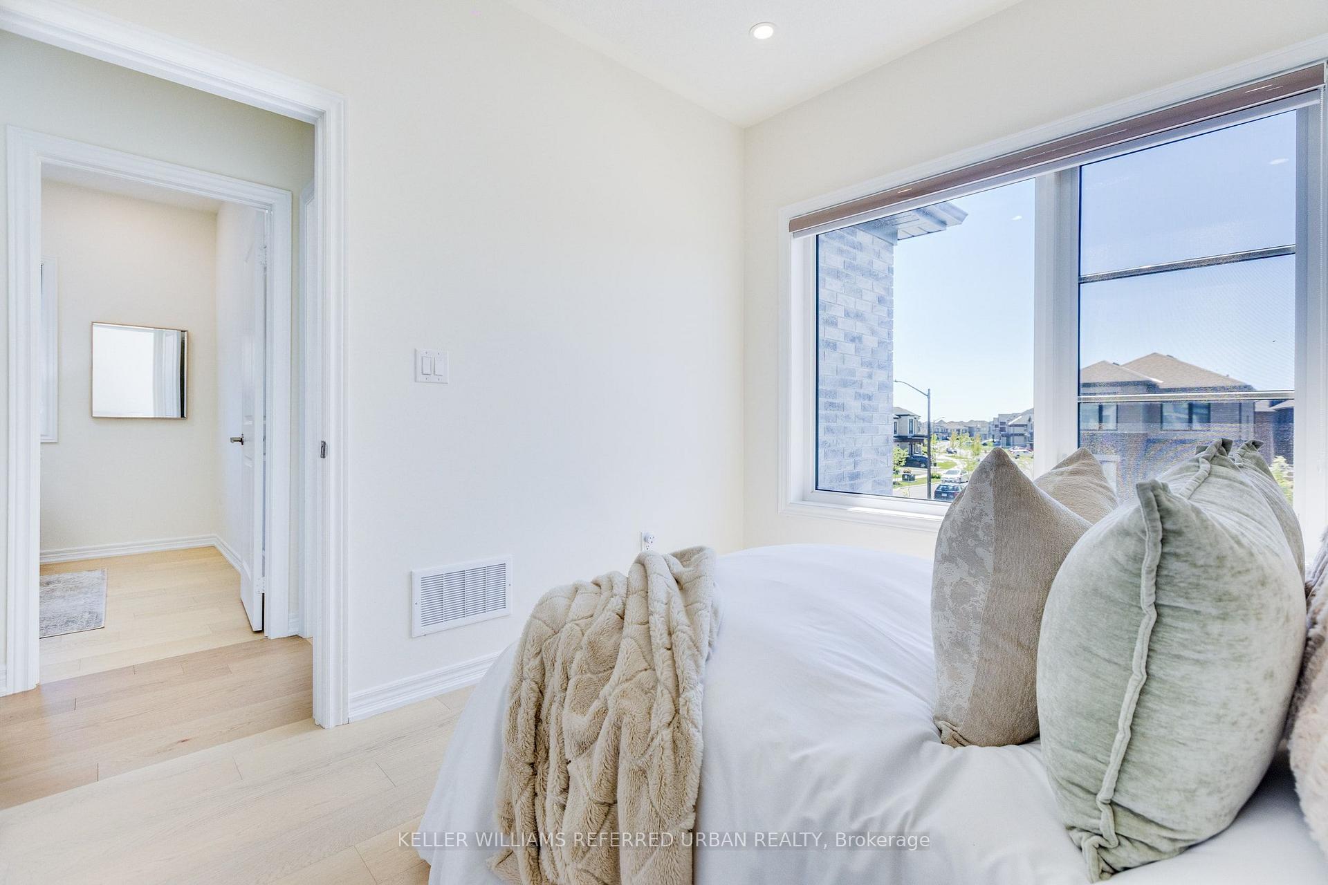 Photo 42 of 73 Armilia Place, Whitby, Rural Whitby — HOMEH