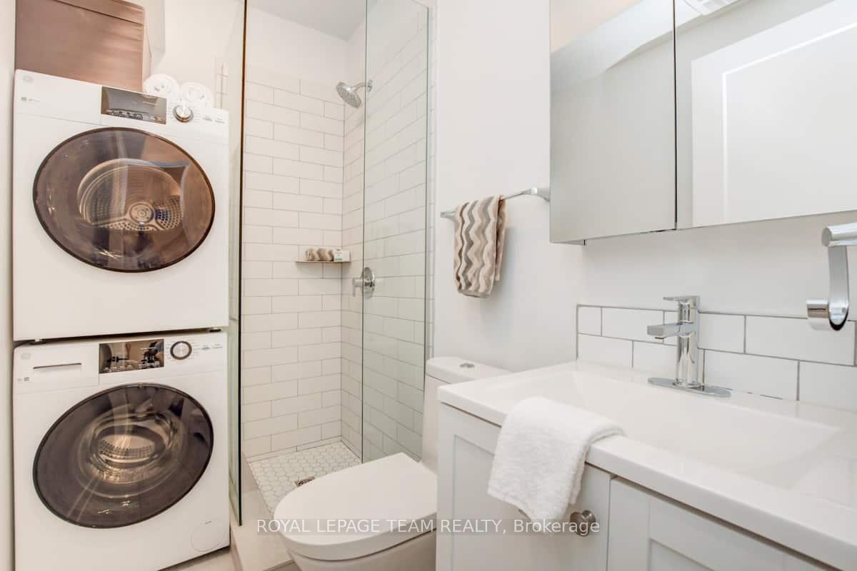 Photo 18 of 121 Carruthers Avenue, Ottawa, Mechanicsville — HOMEH