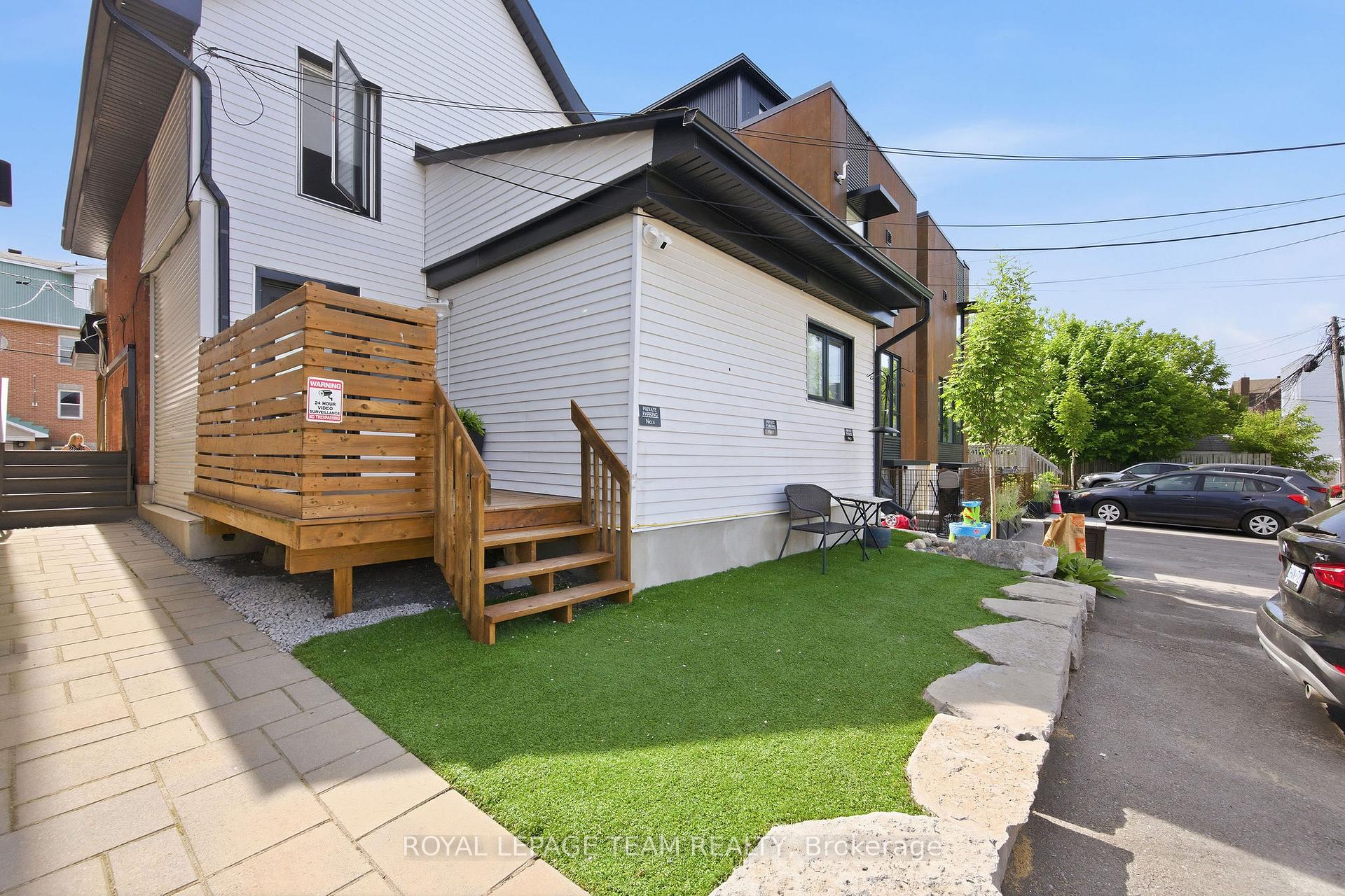 Photo 21 of 121 Carruthers Avenue, Ottawa, Mechanicsville — HOMEH