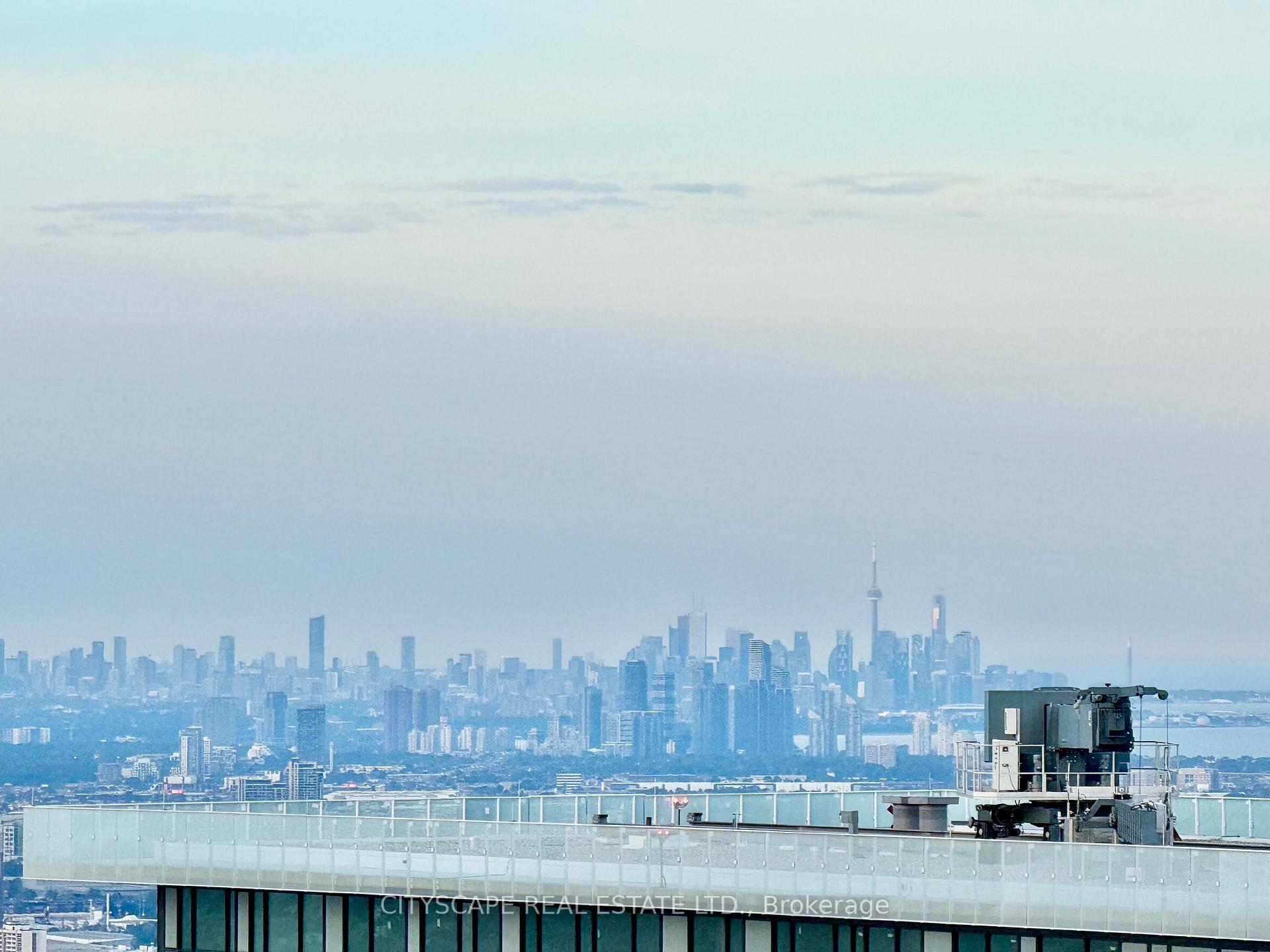 Front of Unit 6508, 448 Burnhamthorpe Road W