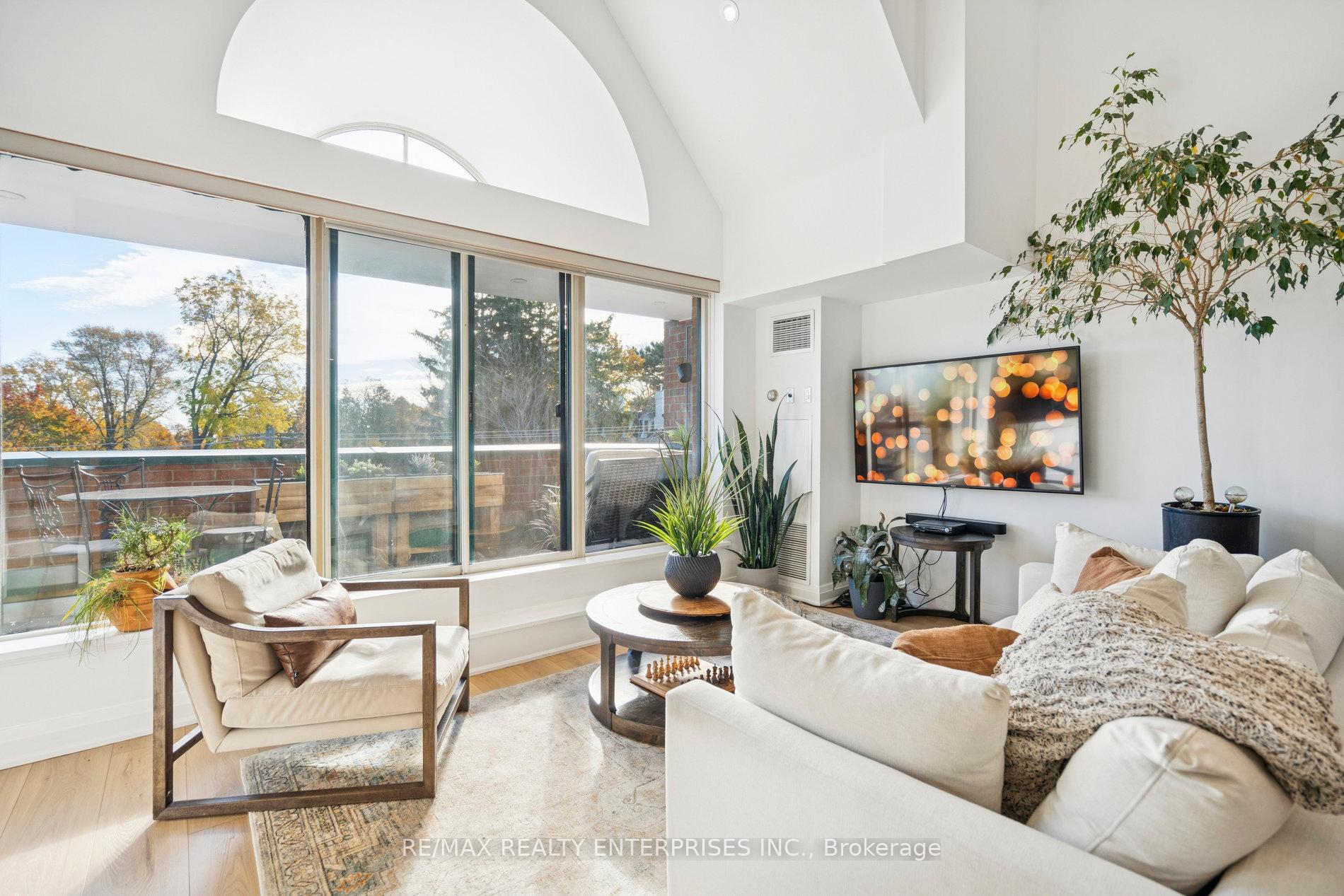 Photo 1 of Unit PH08, 185 Robinson Street, Oakville, Old Oakville — HOMEH