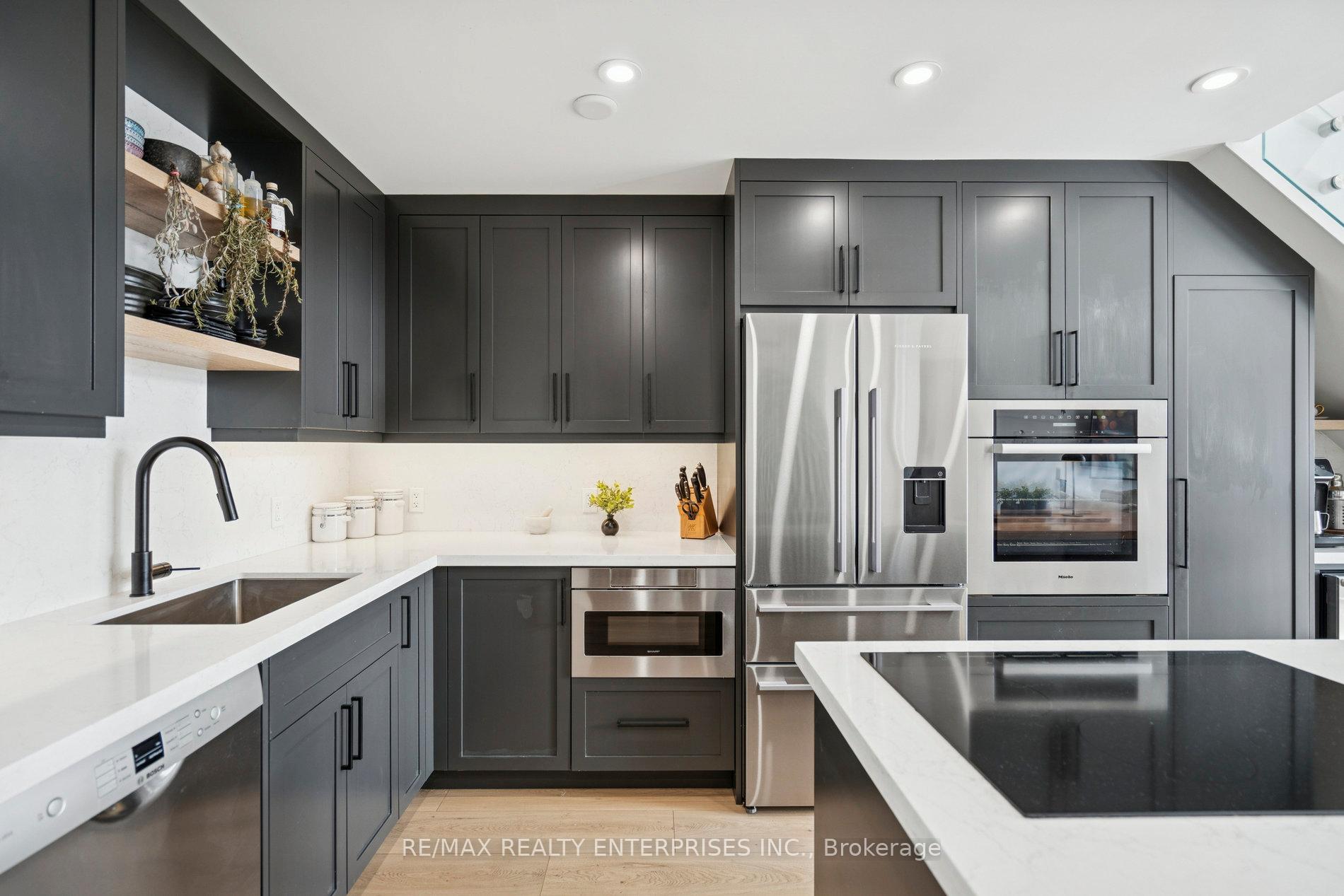Photo 4 of Unit PH08, 185 Robinson Street, Oakville, Old Oakville — HOMEH