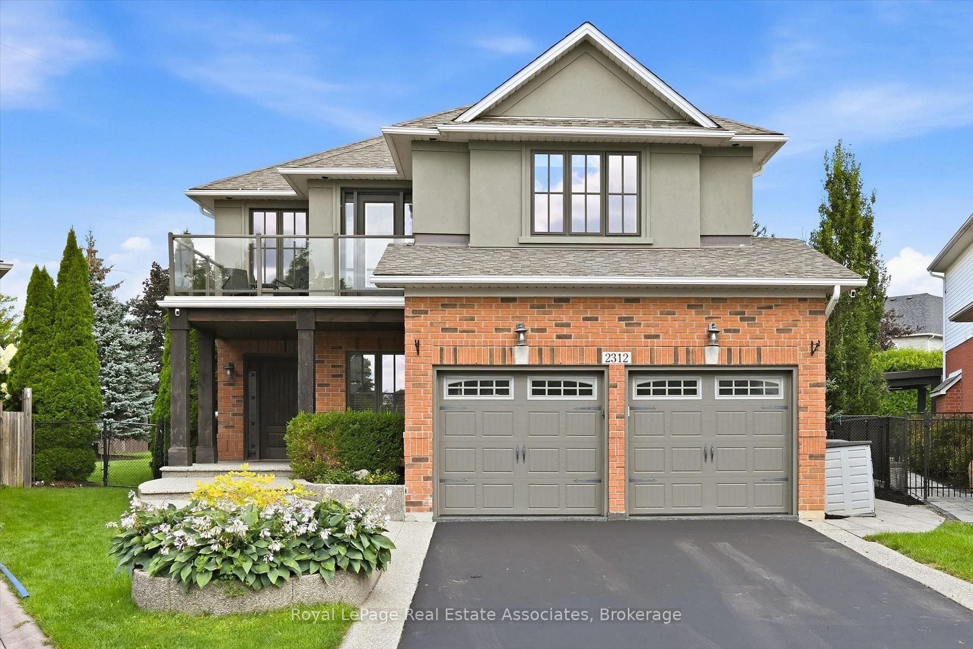 Photo 1 of 2312 Ridgeview Court, Burlington, Rose — HOMEH