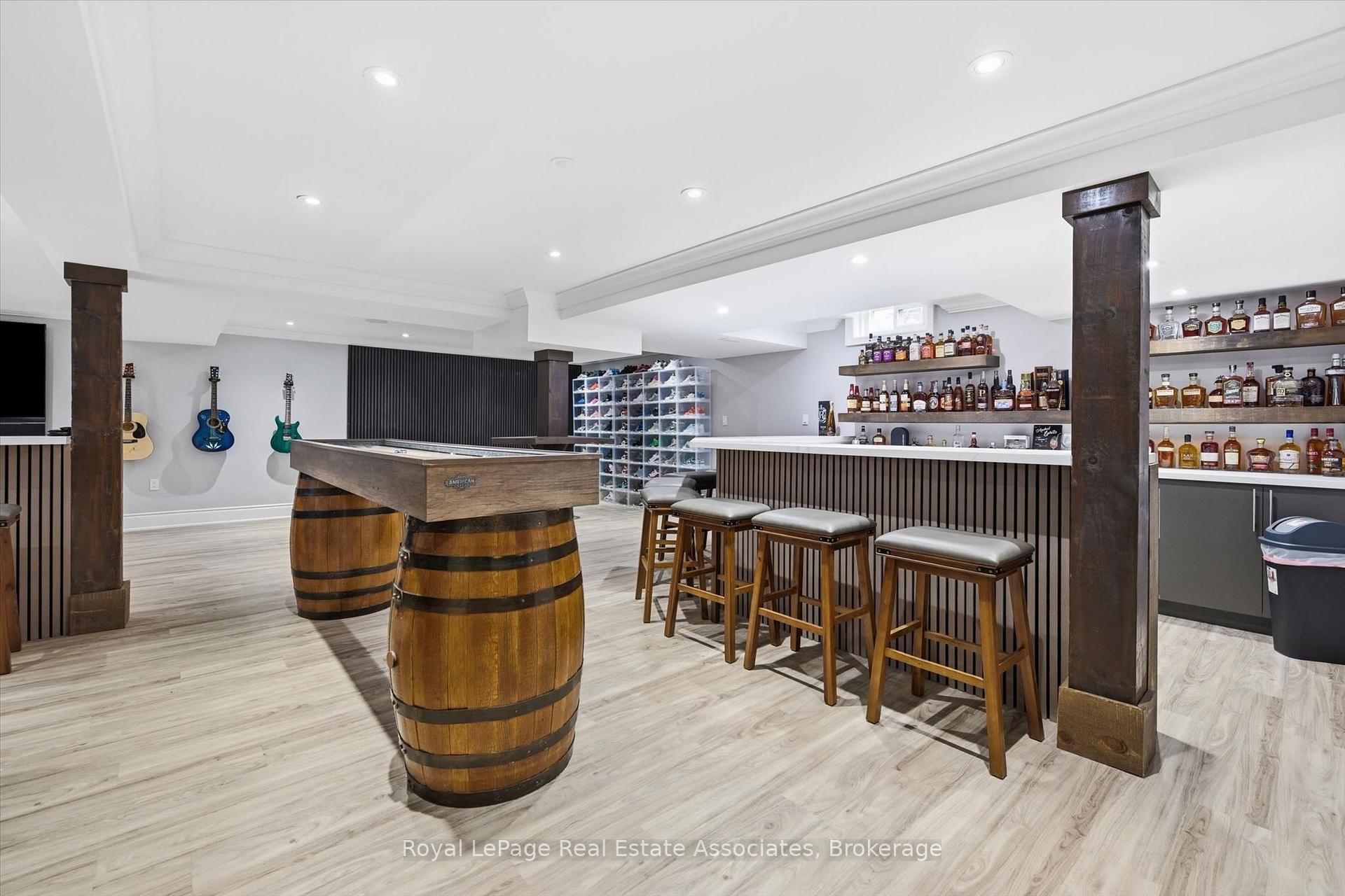 Photo 31 of 2312 Ridgeview Court, Burlington, Rose — HOMEH