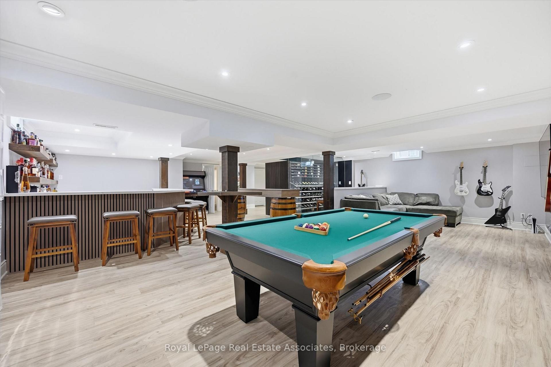 Photo 35 of 2312 Ridgeview Court, Burlington, Rose — HOMEH