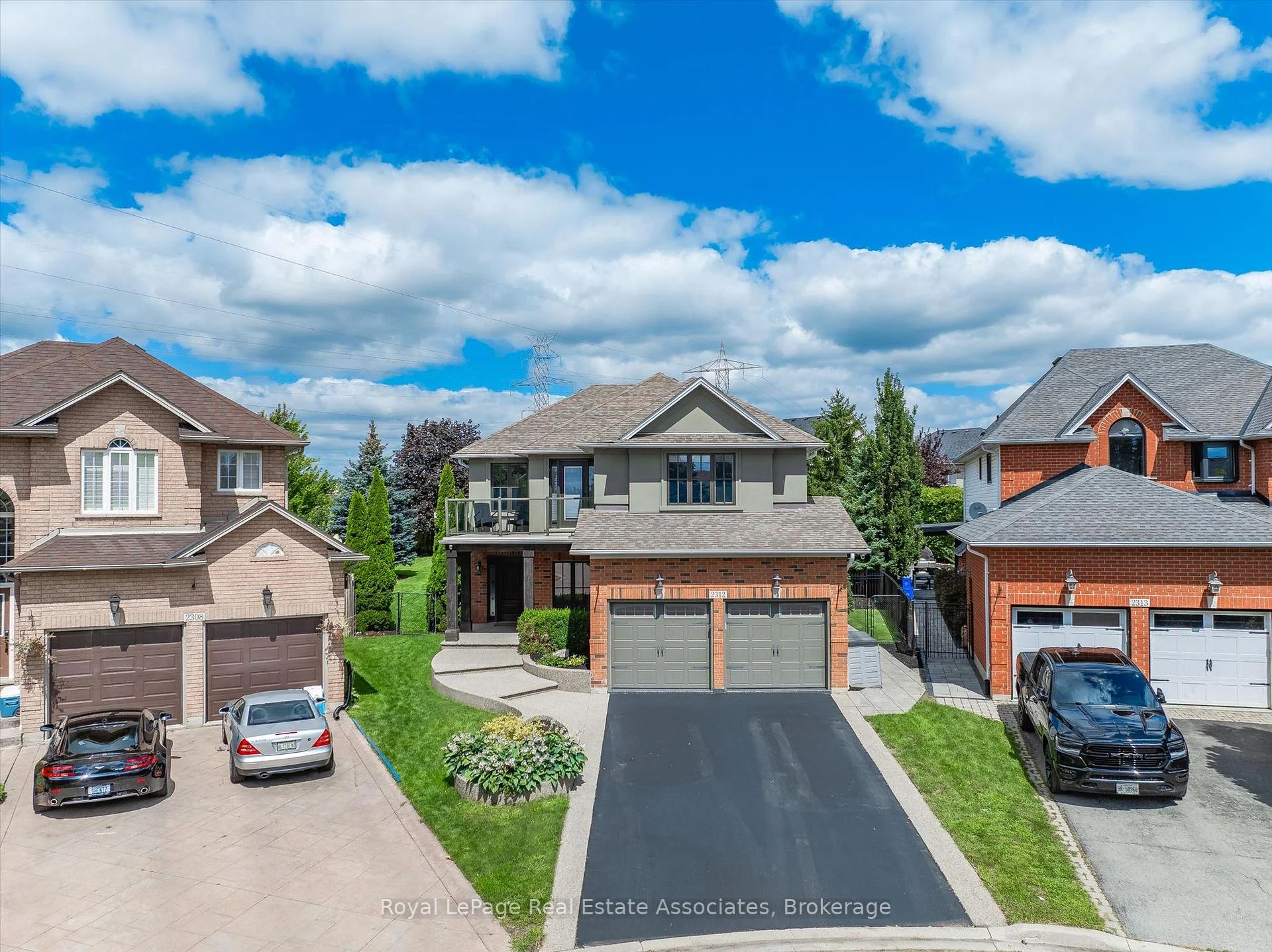 Photo 15 of 2312 Ridgeview Court, Burlington, Rose — HOMEH