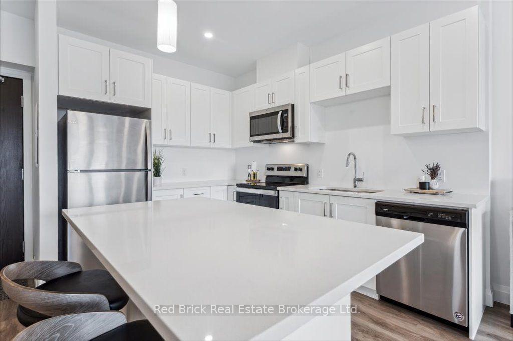 Photo 8 of Unit 403, 332 Gosling Gardens, Guelph, Clairfields/Hanlon Business Park — HOMEH