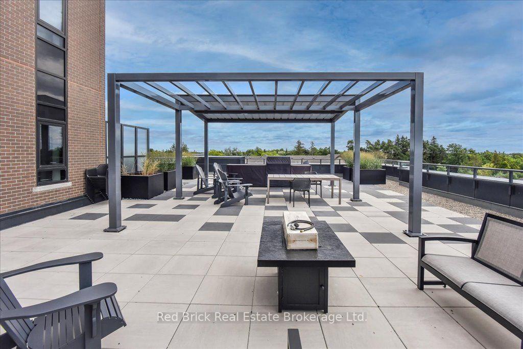 Photo 37 of Unit 403, 332 Gosling Gardens, Guelph, Clairfields/Hanlon Business Park — HOMEH